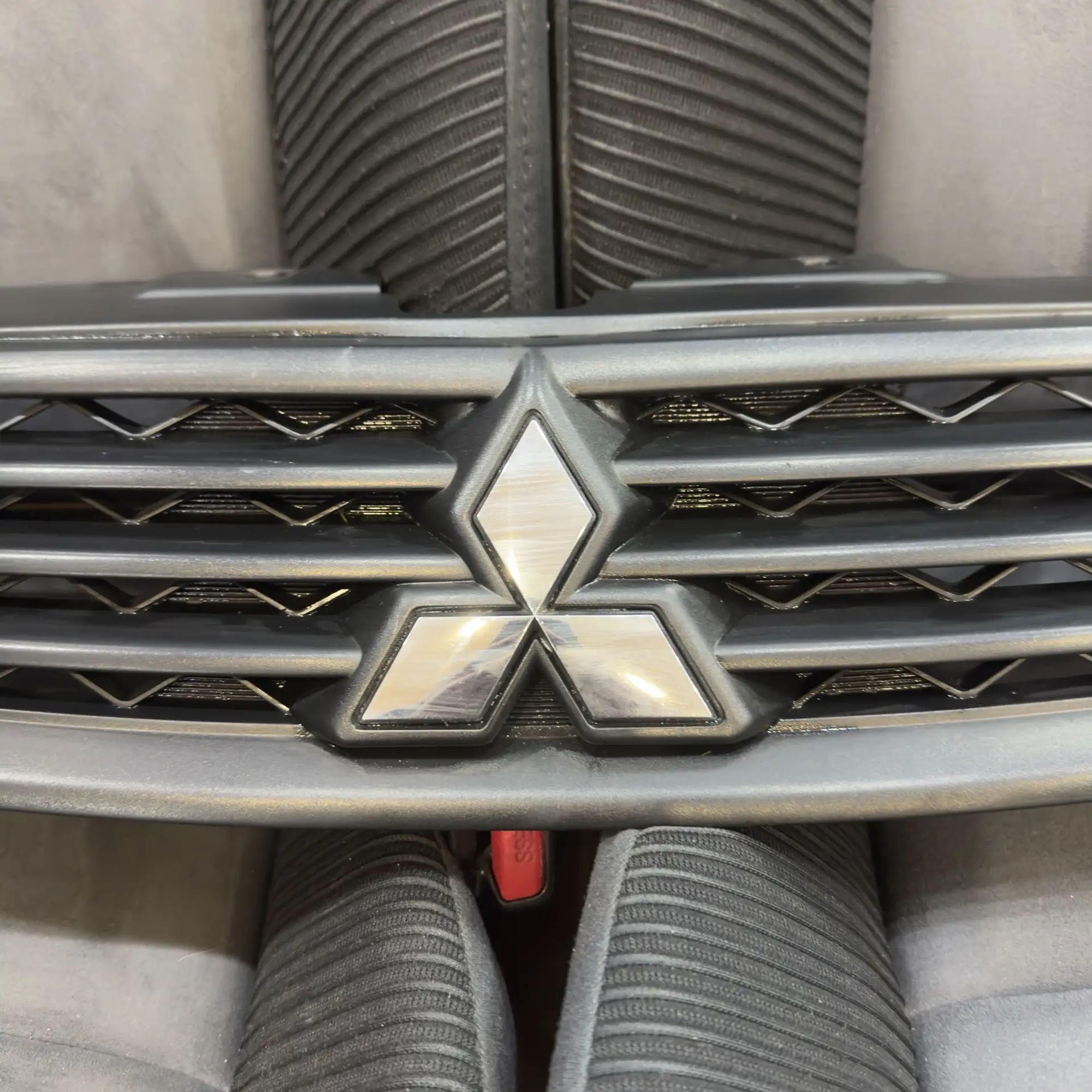 https://ycs.partsauto.market/partsauto-images/thmbs/userImages/772e461030aea93f4dbb6447c0f924d3/part/811c575a-b517-4011-b8ca-2906a74ce58d_1778072233517.jpg