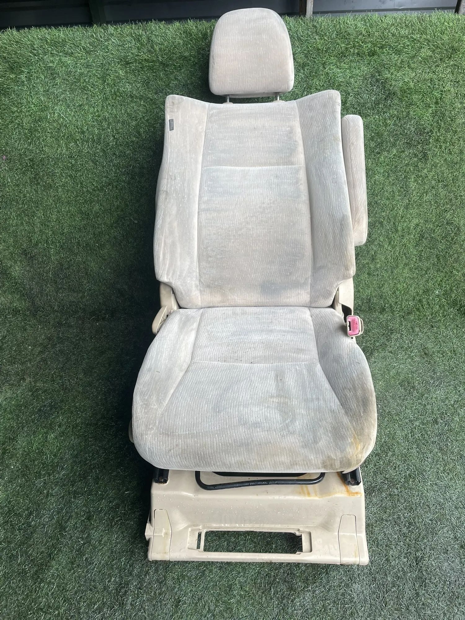 https://ycs.partsauto.market/partsauto-images/thmbs/userImages/772e461030aea93f4dbb6447c0f924d3/part/8132369f-245b-4fcb-bed0-1814766904d9_1777968872019.jpg