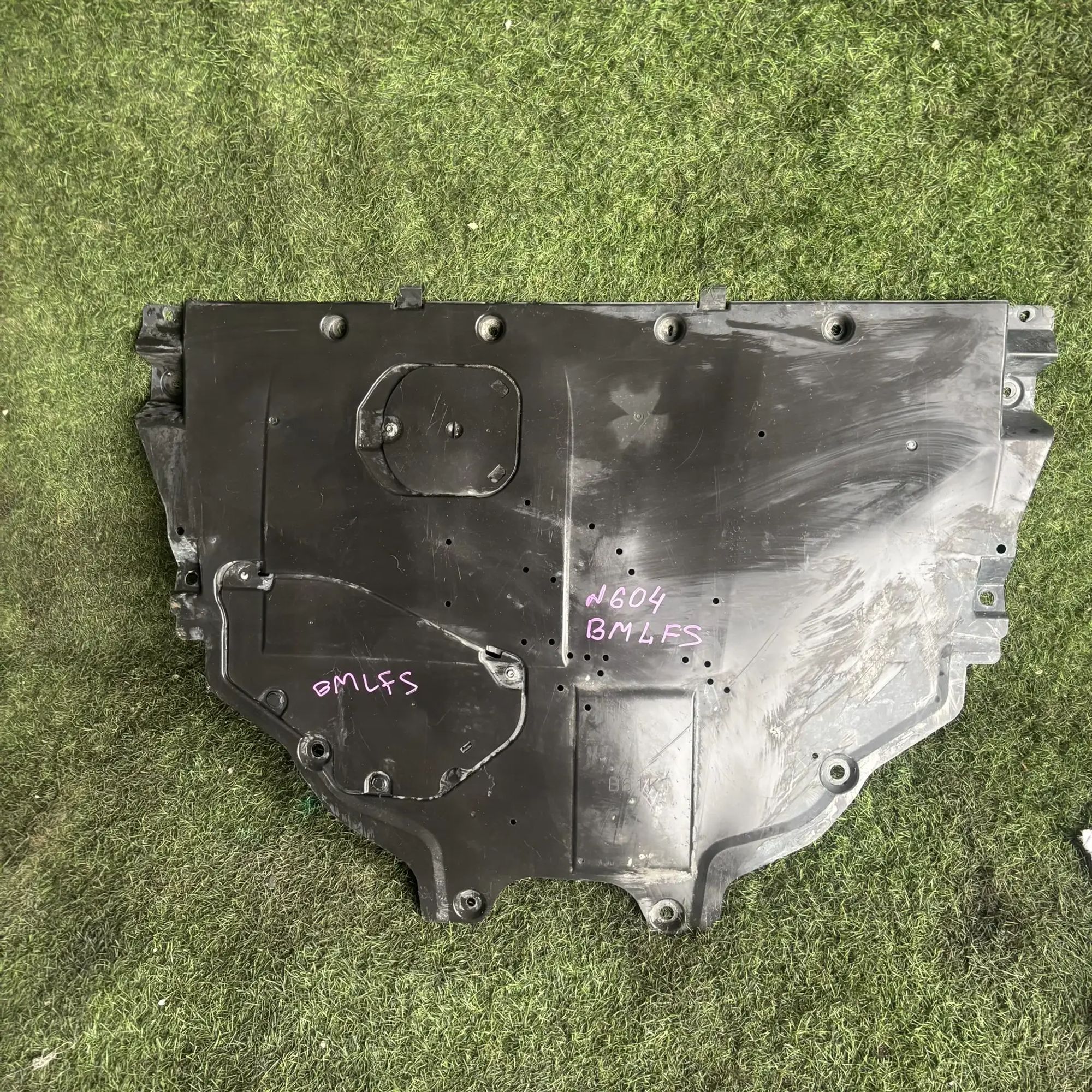 https://ycs.partsauto.market/partsauto-images/thmbs/userImages/772e461030aea93f4dbb6447c0f924d3/part/81616638-1bcc-4cd0-b0e8-8b6ceefb39b6_1777278373266.jpg