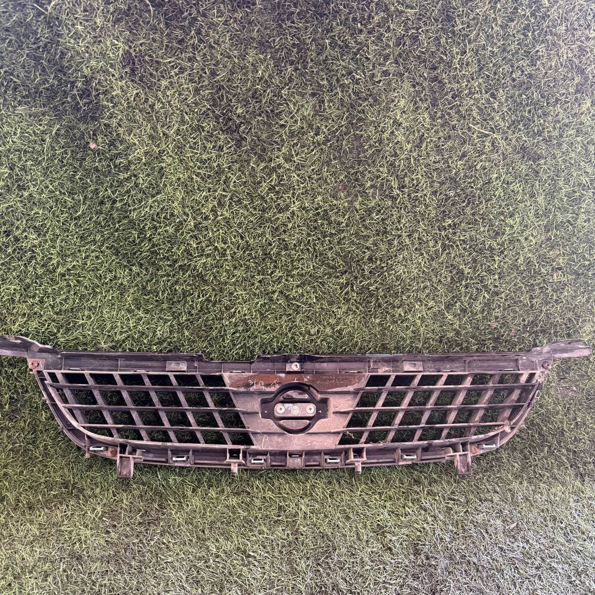 325 Решетка радиатора NISSAN SUNNY FB15, 3000 рублей, Невинномысск