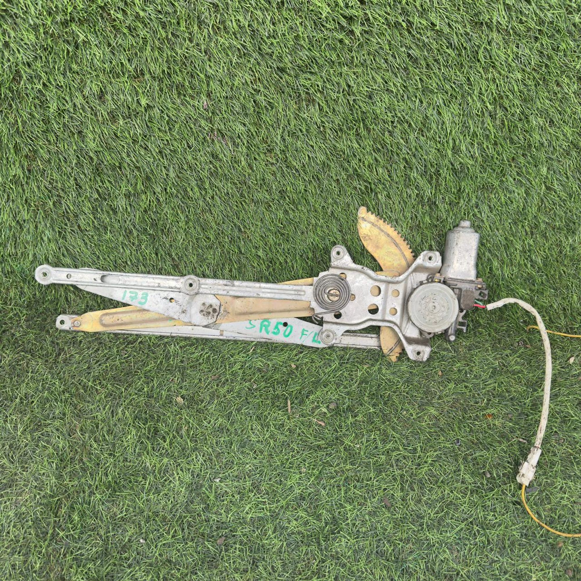 173 Стеклоподъемник передней левой двери TOYOTA NOAH SR50, 3500 рублей, Невинномысск