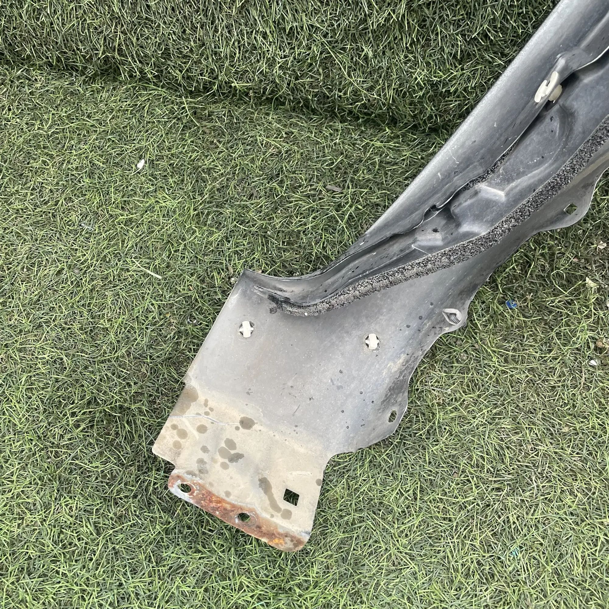 https://ycs.partsauto.market/partsauto-images/thmbs/userImages/772e461030aea93f4dbb6447c0f924d3/part/83097b61-719e-40ad-a328-fe9b52f65cc5_1778832573776.jpg