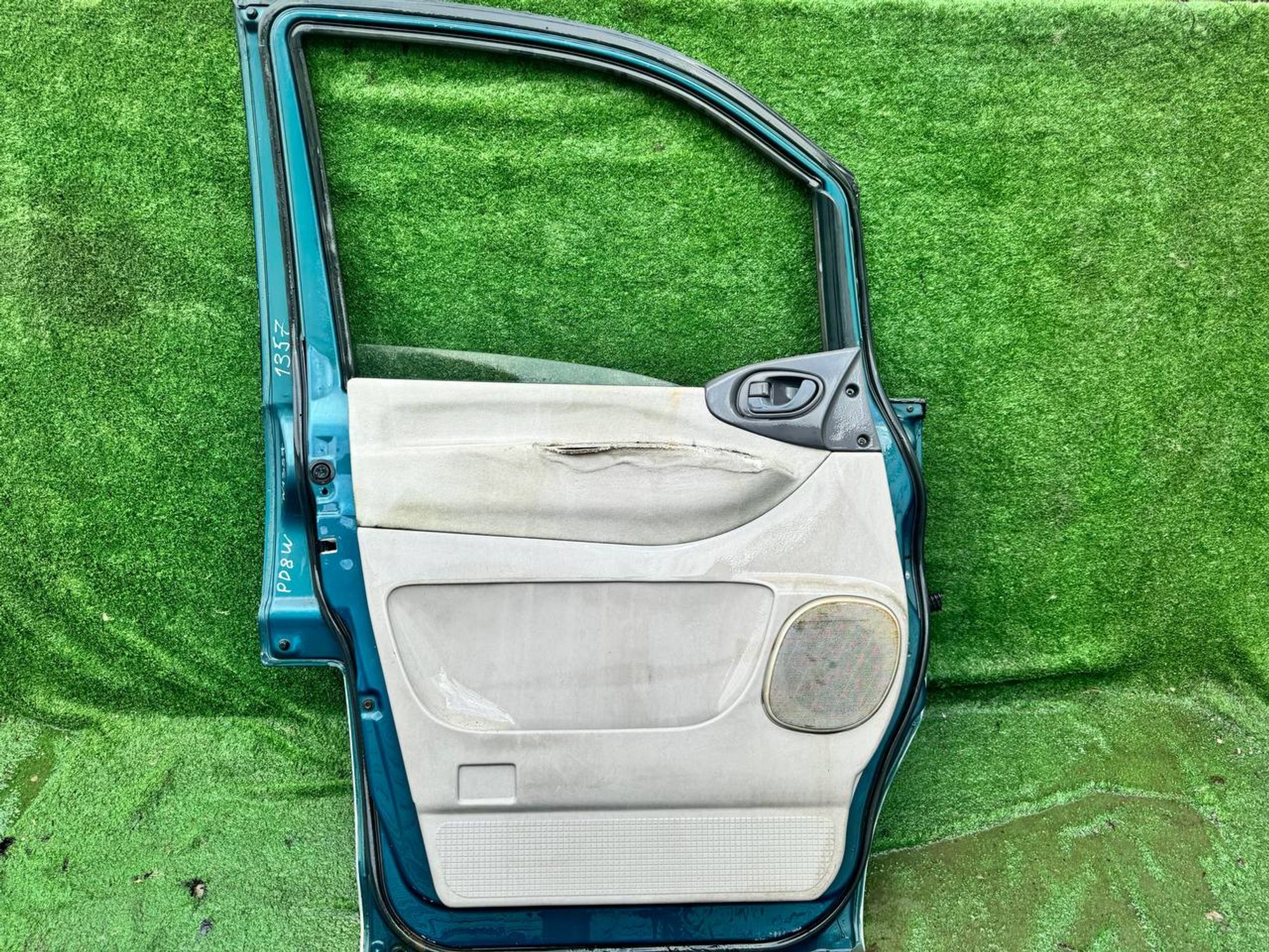 1357 дверь на MITSUBISHI DELICA PD8W, 10500 рублей, Невинномысск