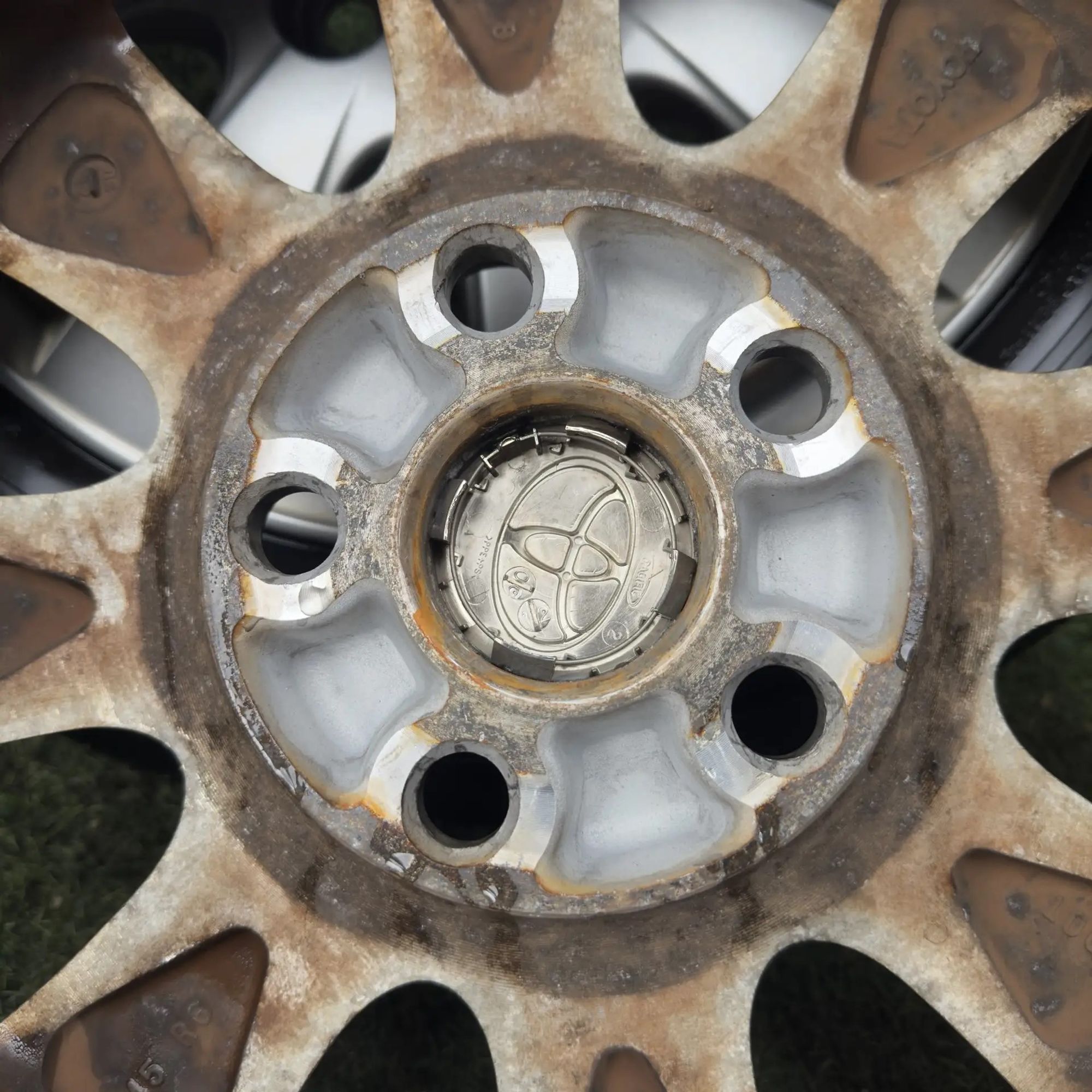 https://ycs.partsauto.market/partsauto-images/thmbs/userImages/772e461030aea93f4dbb6447c0f924d3/part/839e3fe5-282e-4e80-8c08-5e549b112534_1777991527290.jpg