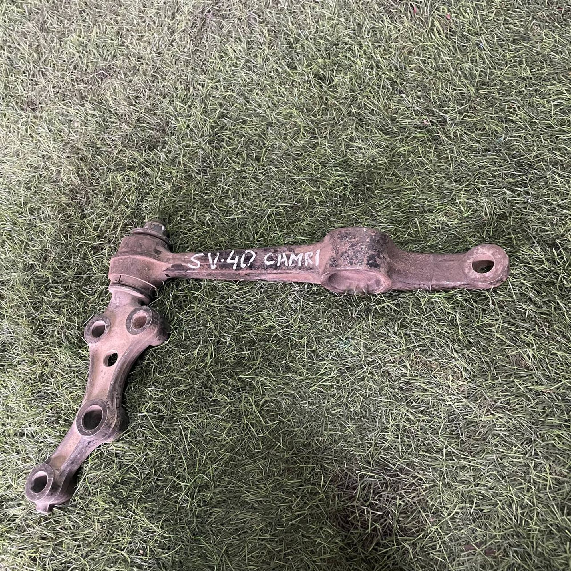 88 Рычаг передний правый нижний TOYOTA CAMRY SV40, 3000 рублей, Невинномысск