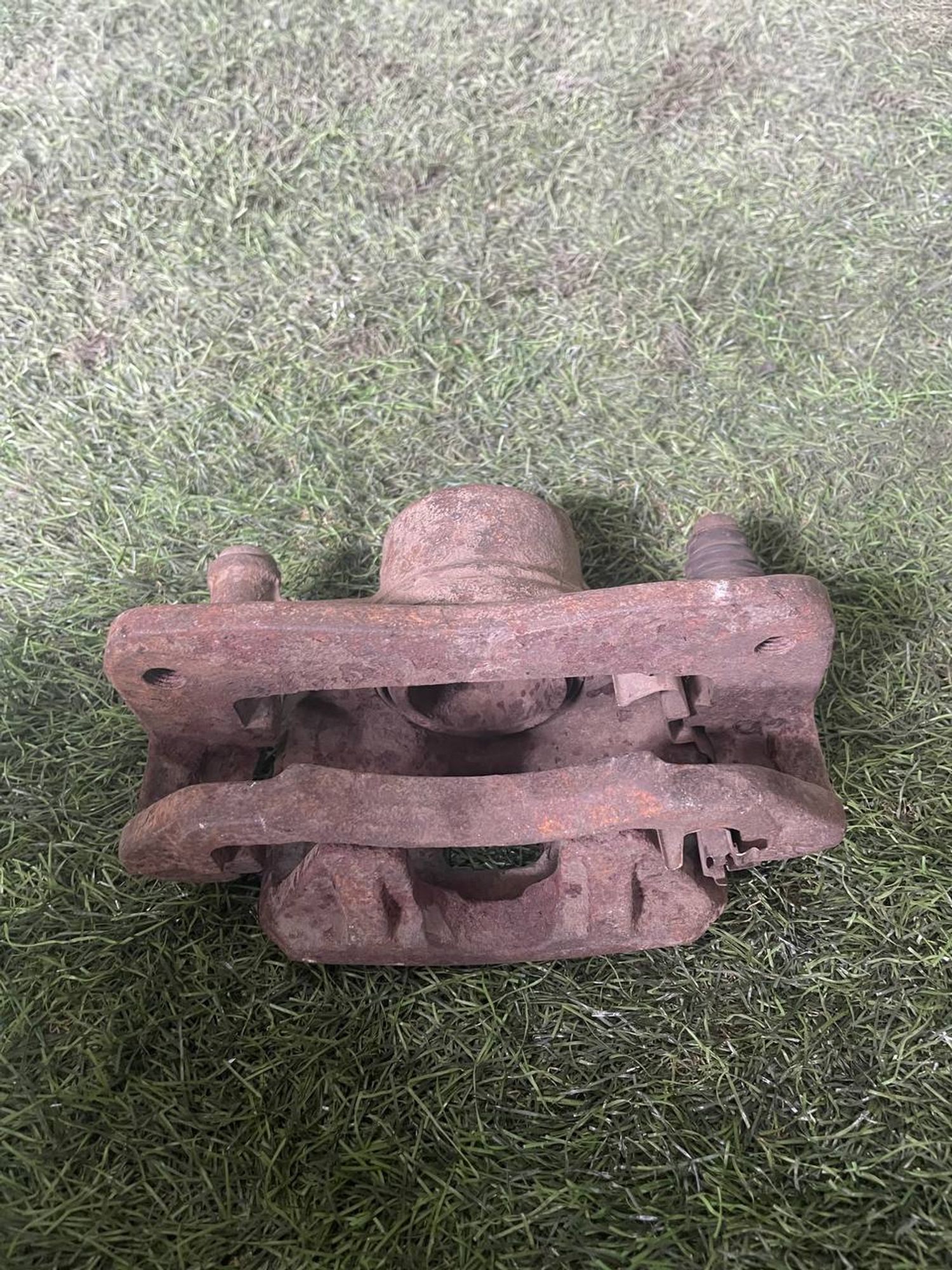 406 Суппорт тормозной передний правый MAZDA 626 GE, 3000 рублей, Невинномысск