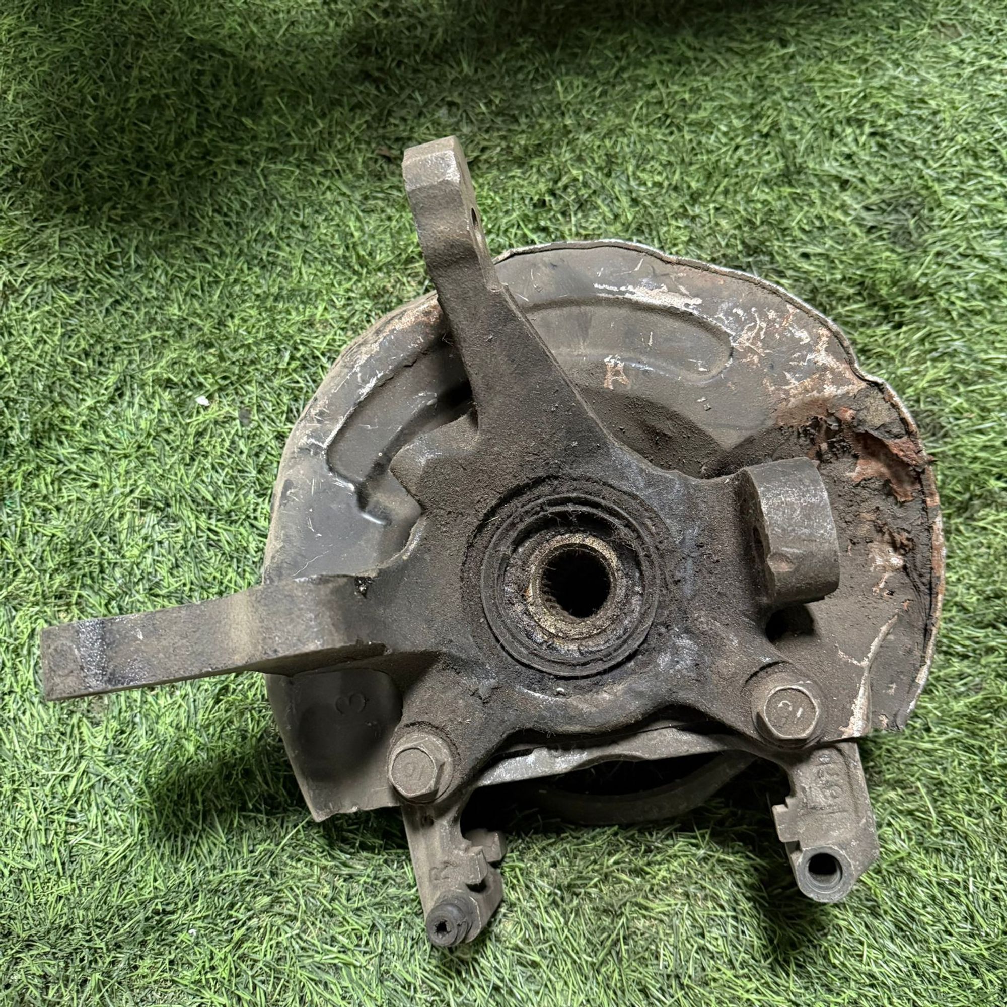 836 Ступица передняя левая MITSUBISHI LANCER CK2A, 1 рублей, Невинномысск