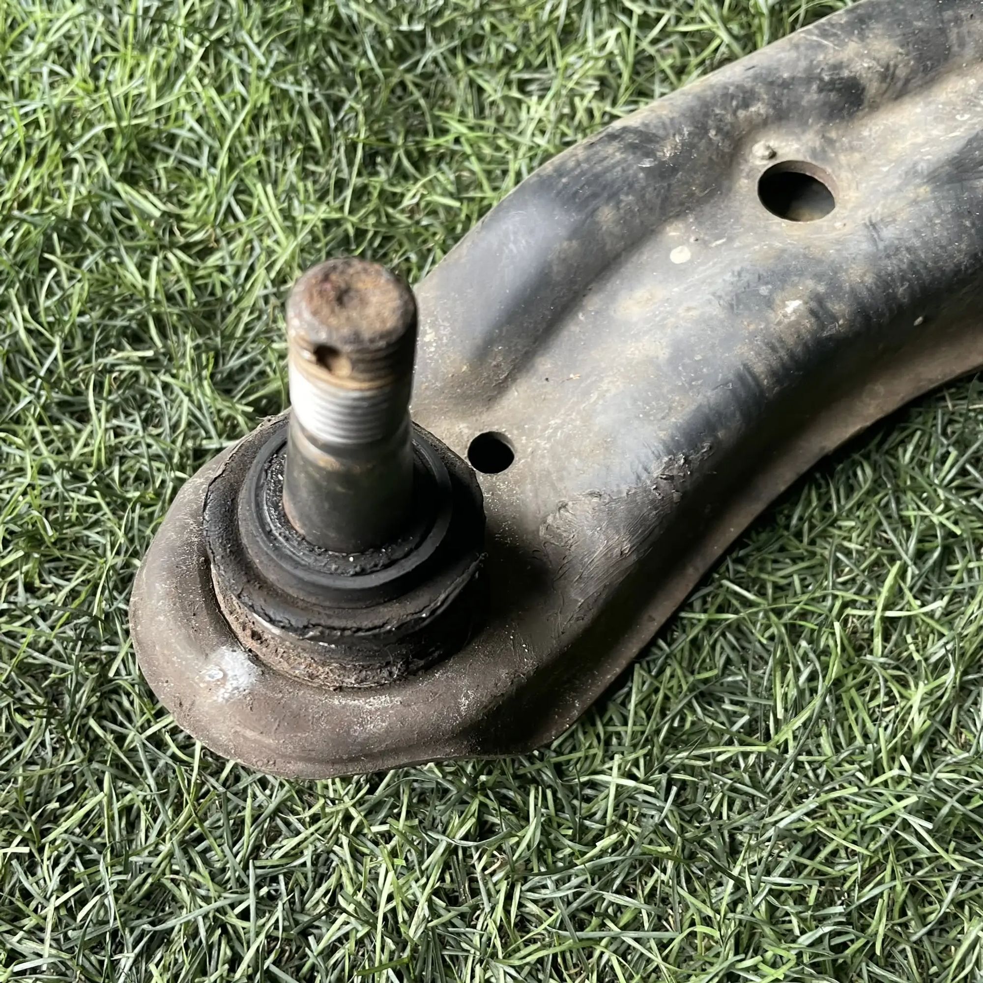 https://ycs.partsauto.market/partsauto-images/thmbs/userImages/772e461030aea93f4dbb6447c0f924d3/part/847772af-9901-4dad-859d-cad880a81a8a_1776934185672.jpg