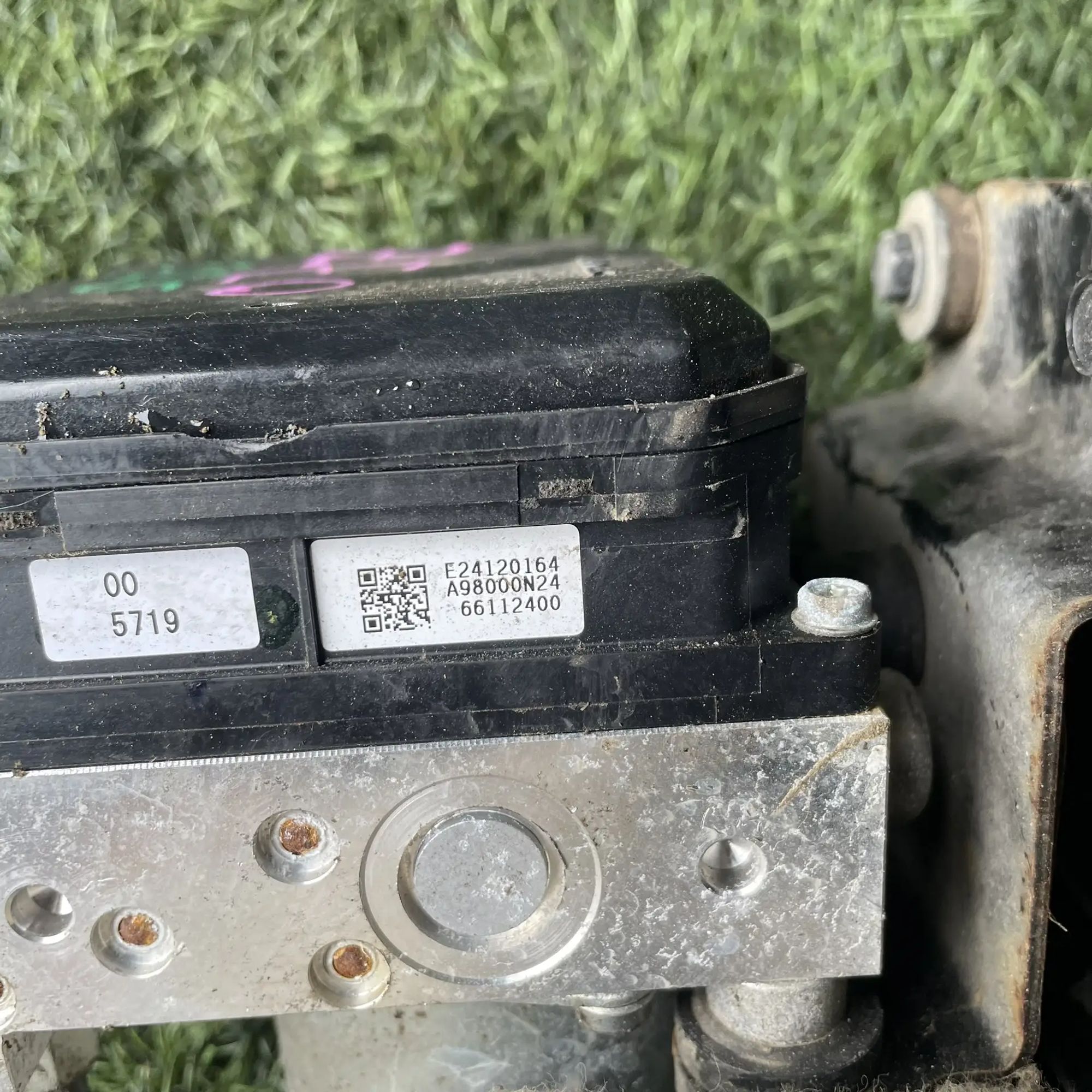 https://ycs.partsauto.market/partsauto-images/thmbs/userImages/772e461030aea93f4dbb6447c0f924d3/part/84db0acb-d822-4776-891f-19f80d311ebf_1776927399437.jpg