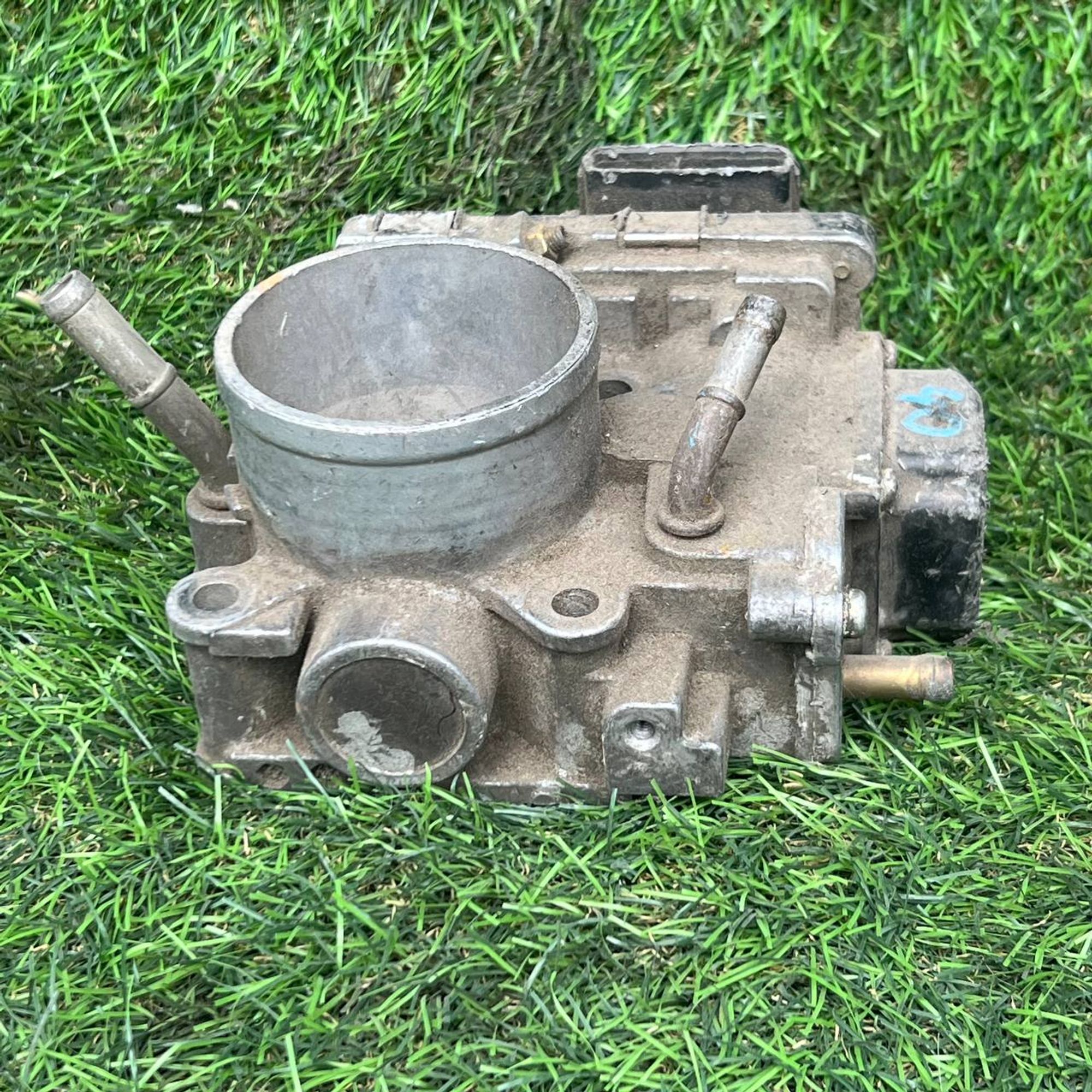 https://ycs.partsauto.market/partsauto-images/thmbs/userImages/772e461030aea93f4dbb6447c0f924d3/part/8565e19f-2462-4a55-997f-27abe43a44d5_1755697731224.jpg