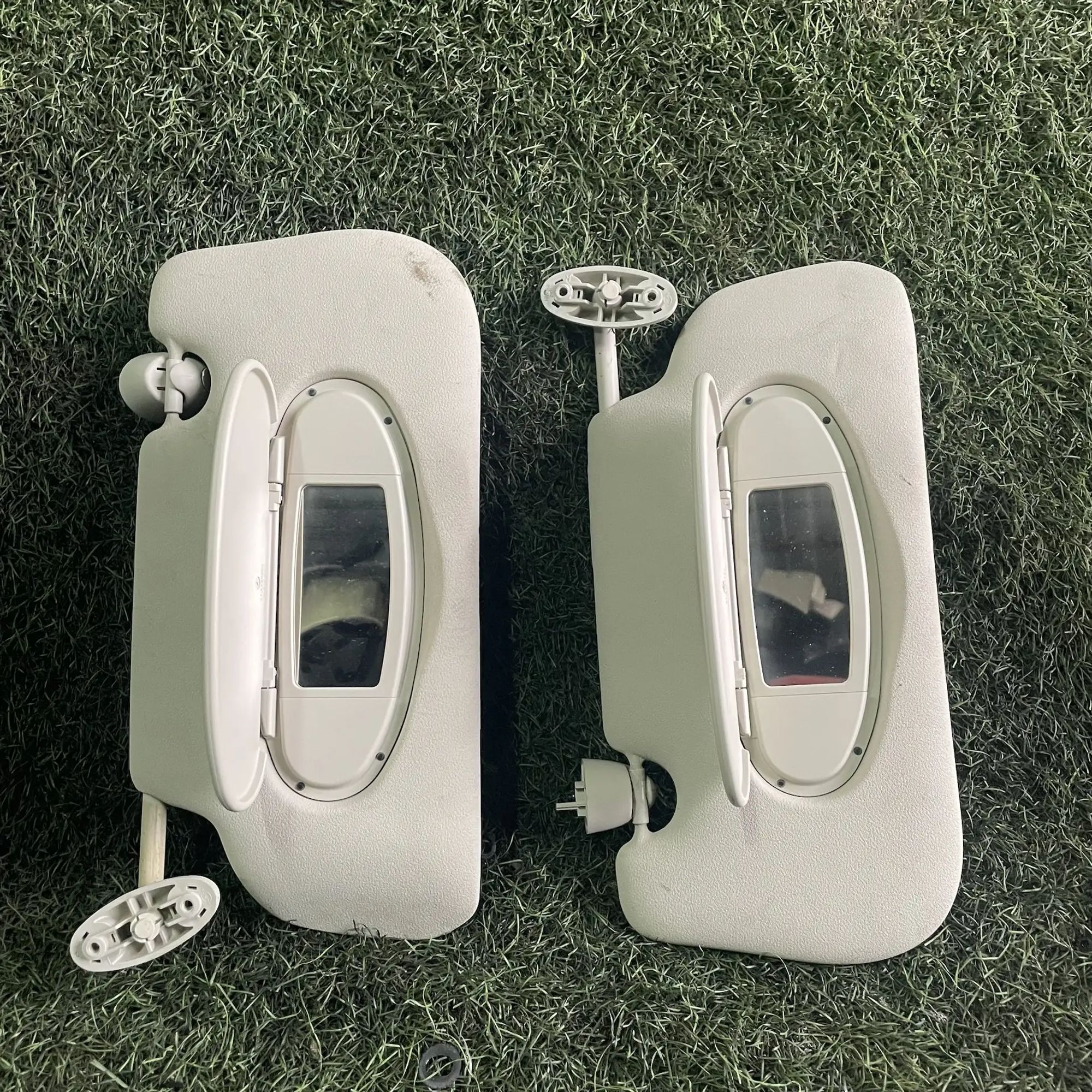 https://ycs.partsauto.market/partsauto-images/thmbs/userImages/772e461030aea93f4dbb6447c0f924d3/part/856e07db-99bf-4721-a277-3c053aff9d74_1778831755645.jpg