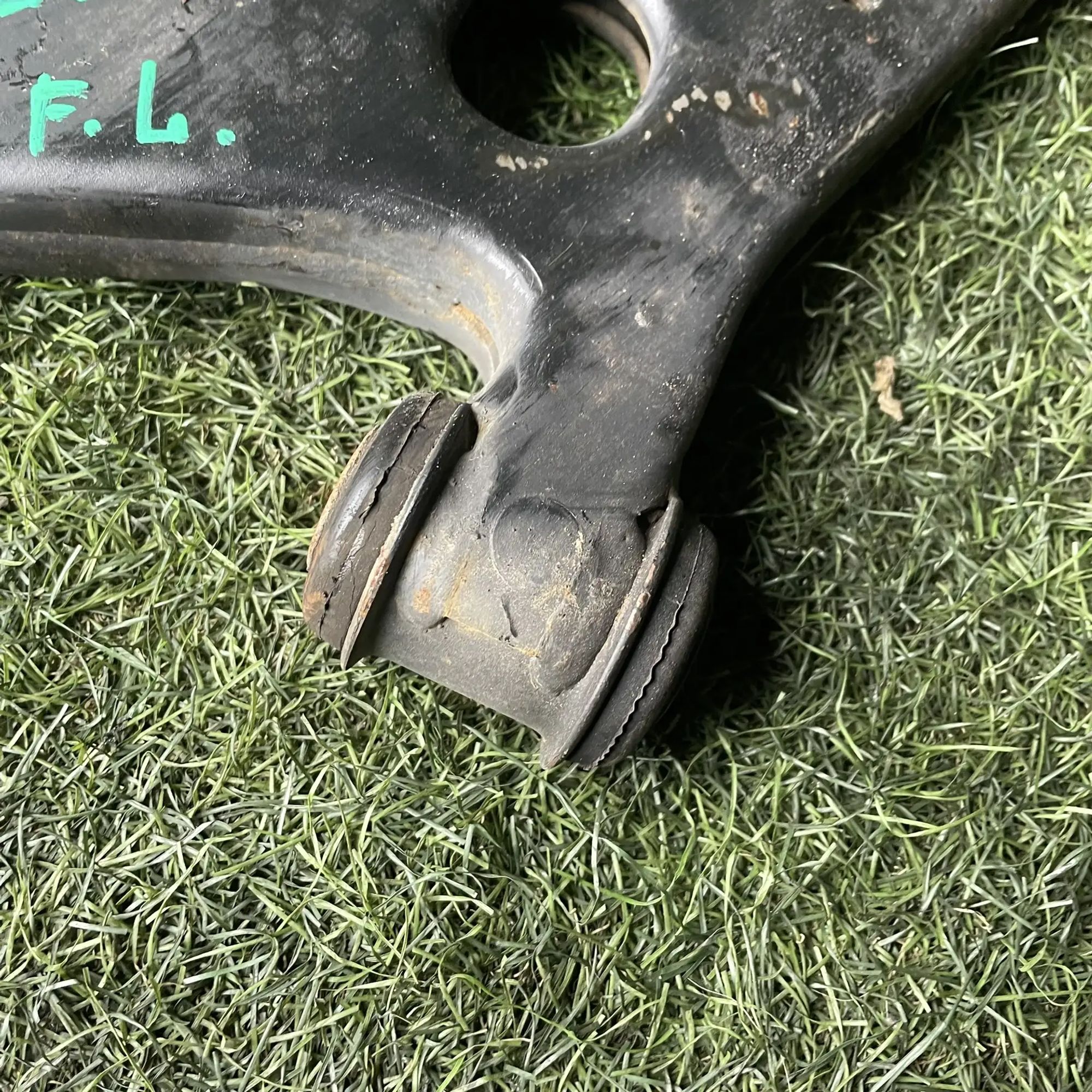 https://ycs.partsauto.market/partsauto-images/thmbs/userImages/772e461030aea93f4dbb6447c0f924d3/part/85a34805-b605-4b88-abe7-bd312075e3f8_1776933678257.jpg