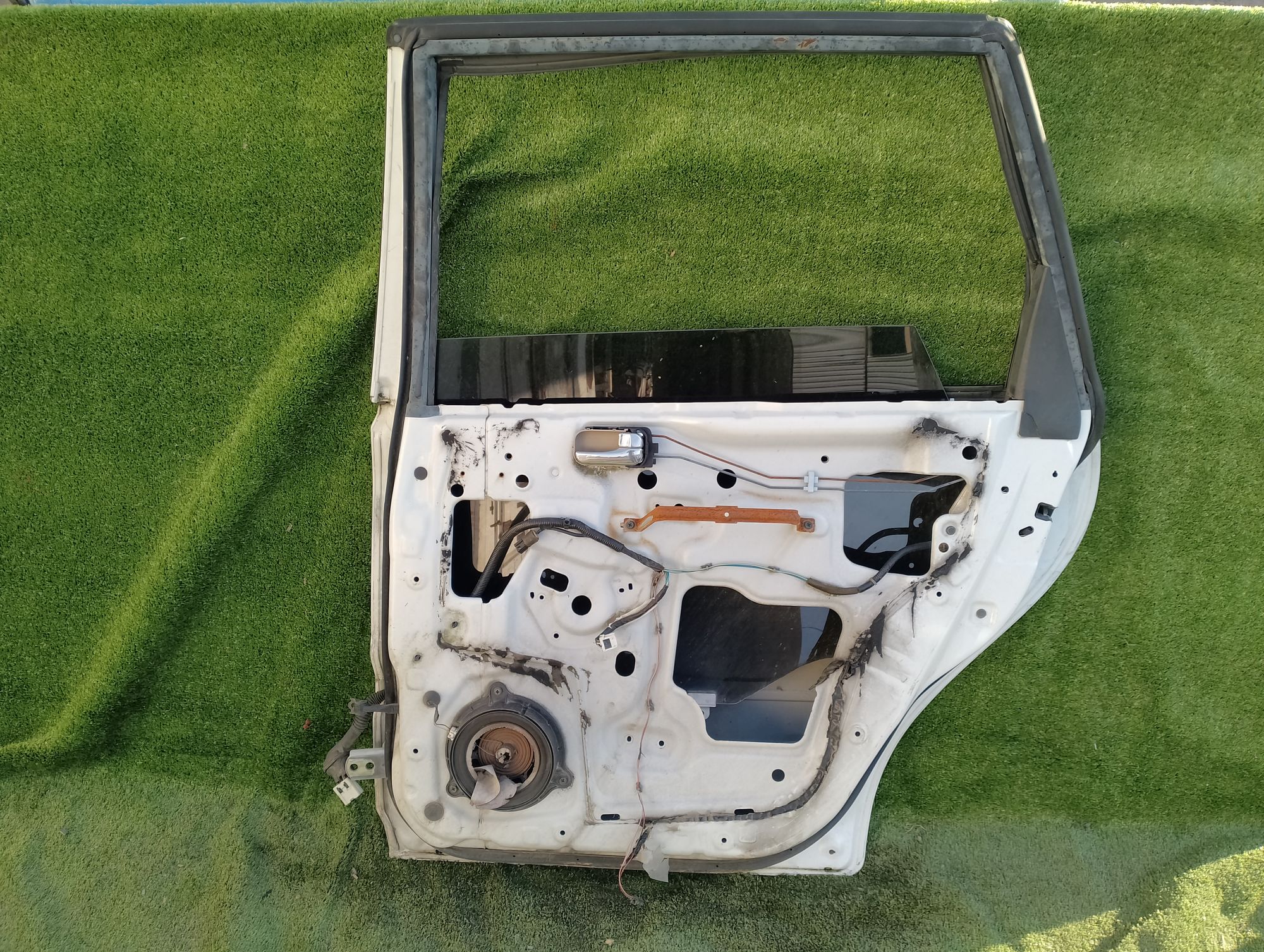 1645 дверь на NISSAN PRESAGE U30, 9500 рублей, Невинномысск