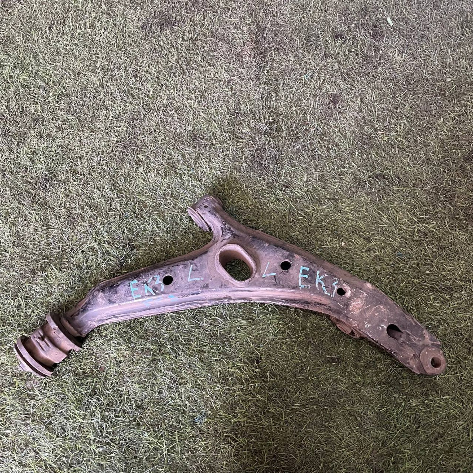 447 Рычаг передний левый нижний HONDA CIVIC EK3, 3500 рублей, Невинномысск