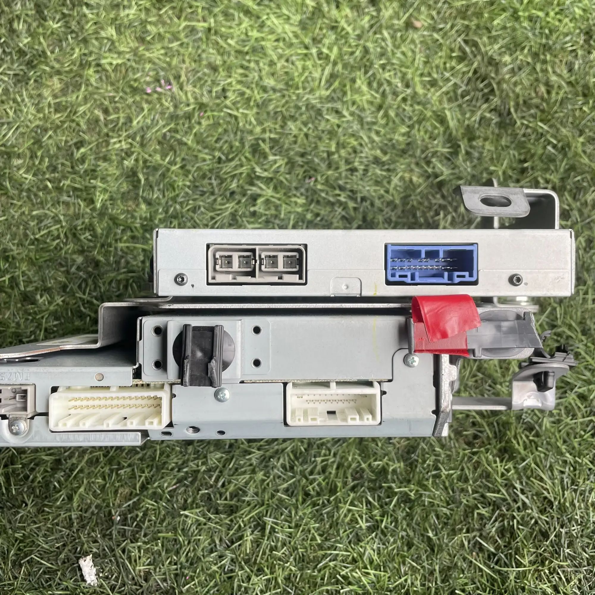 https://ycs.partsauto.market/partsauto-images/thmbs/userImages/772e461030aea93f4dbb6447c0f924d3/part/85eb80b1-d16f-4909-9d51-2f8dc2b01ab2_1776513597461.jpg