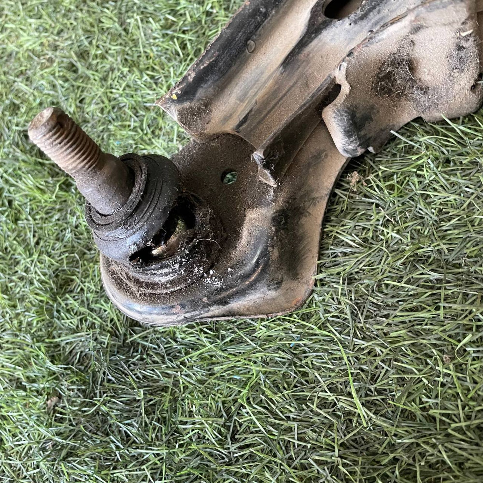 231 Рычаг передний левый нижний NISSAN RNESSA N30, 4500 рублей, Невинномысск