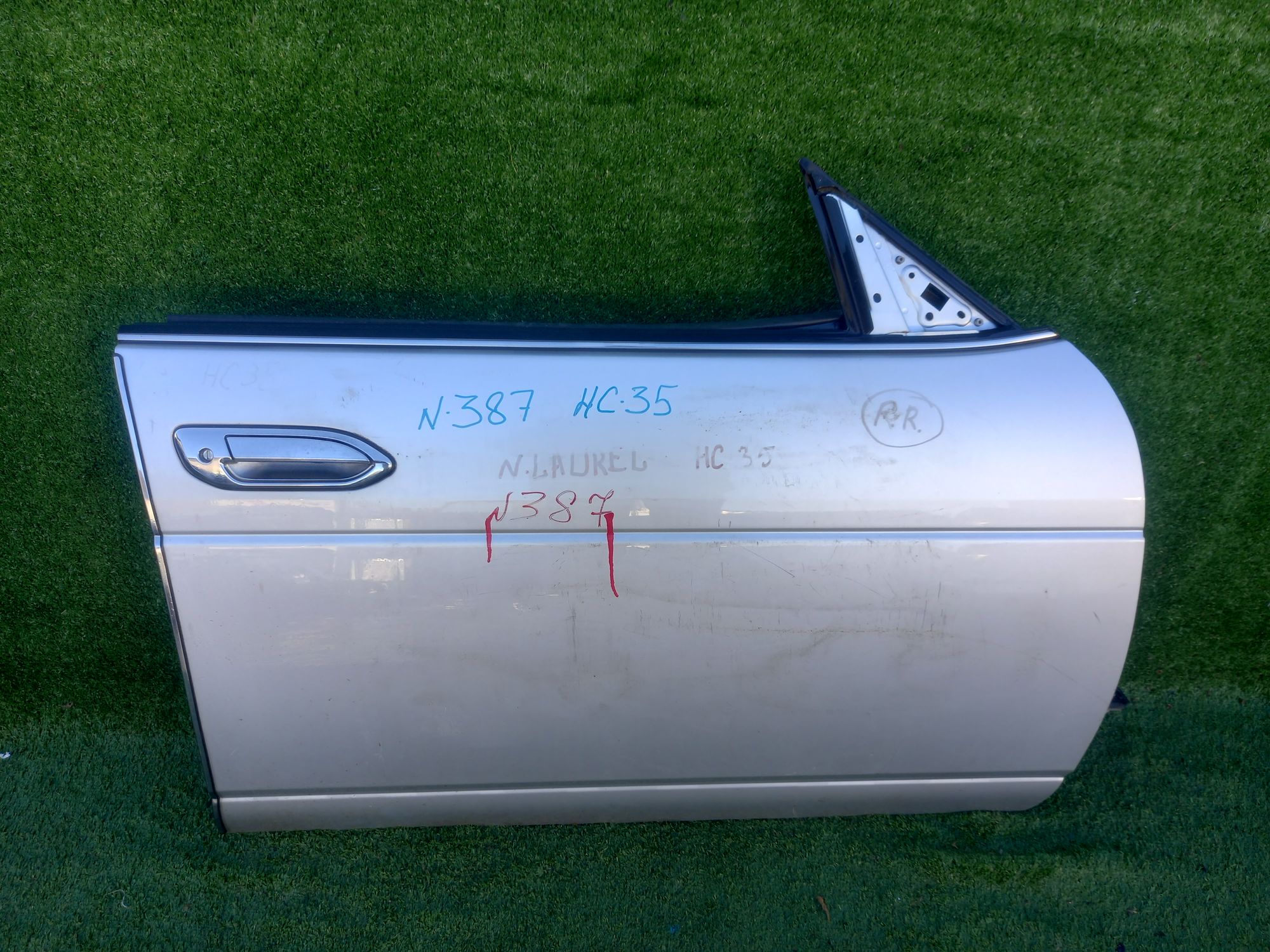 387 дверь F/R на NISSAN LAUREL HC33, 16500 рублей, Невинномысск