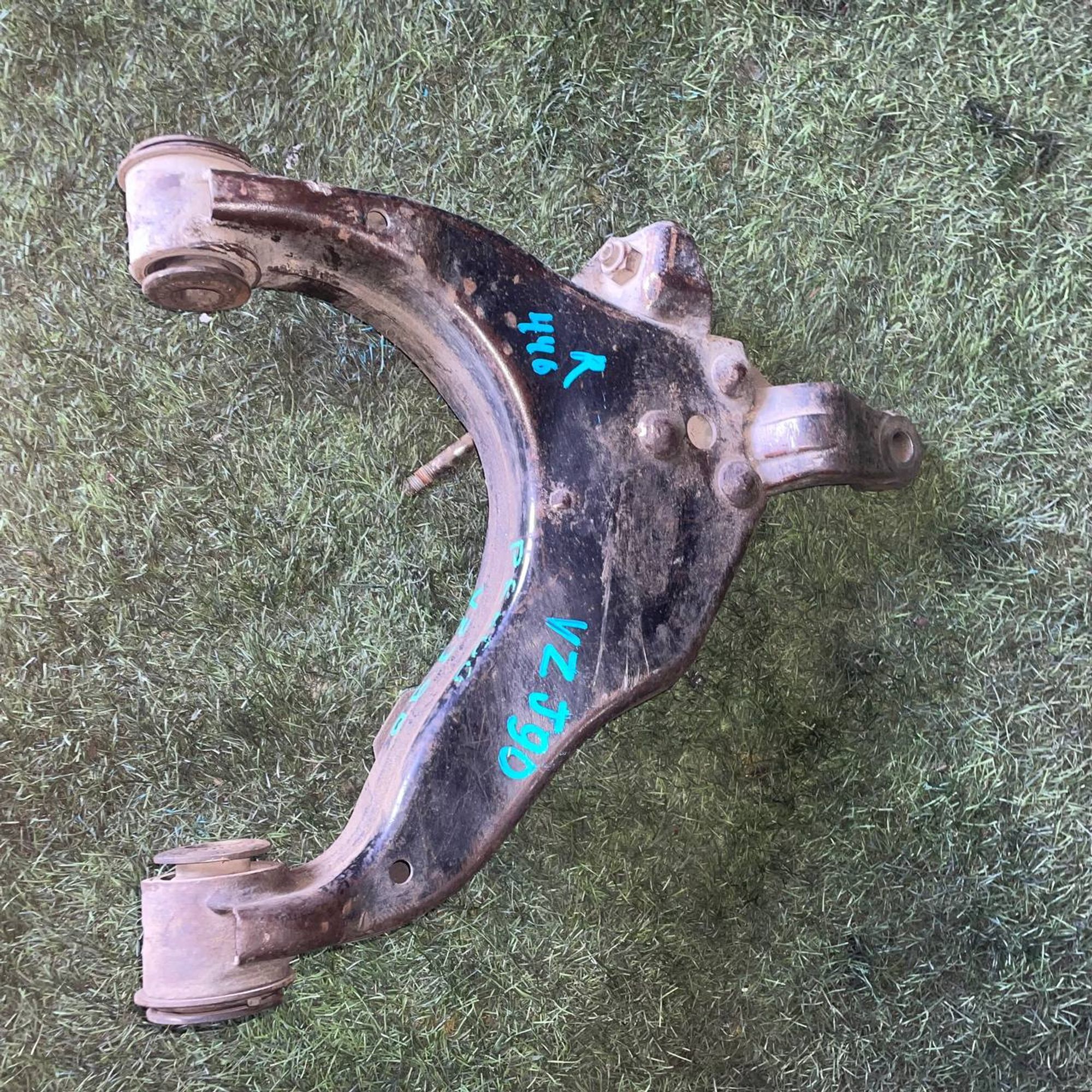 446 Рычаг передний левый нижний TOYOTA PRADO VZJ90 5VZ, 1 рублей, Невинномысск