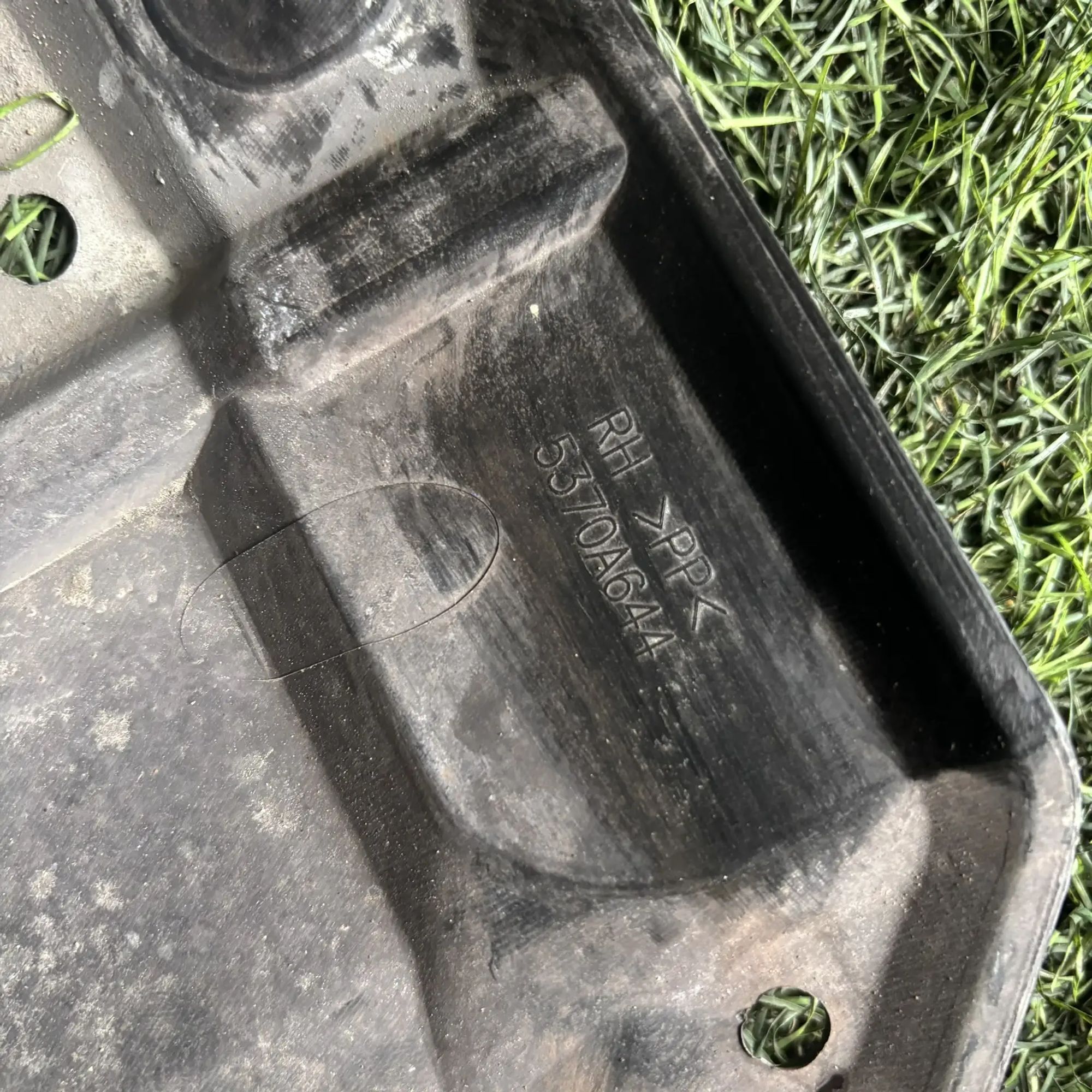 https://ycs.partsauto.market/partsauto-images/thmbs/userImages/772e461030aea93f4dbb6447c0f924d3/part/879257de-8904-4c8b-ac6e-85fc7bc3dce1_1777280253705.jpg