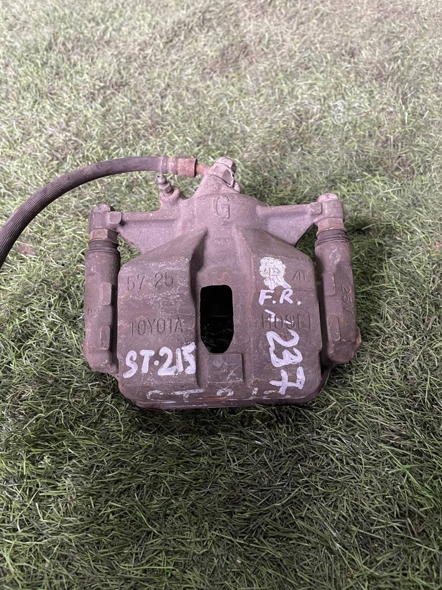 237 Суппорт тормозной передний левый TOYOTA CORONA ST210, 3000 рублей, Невинномысск