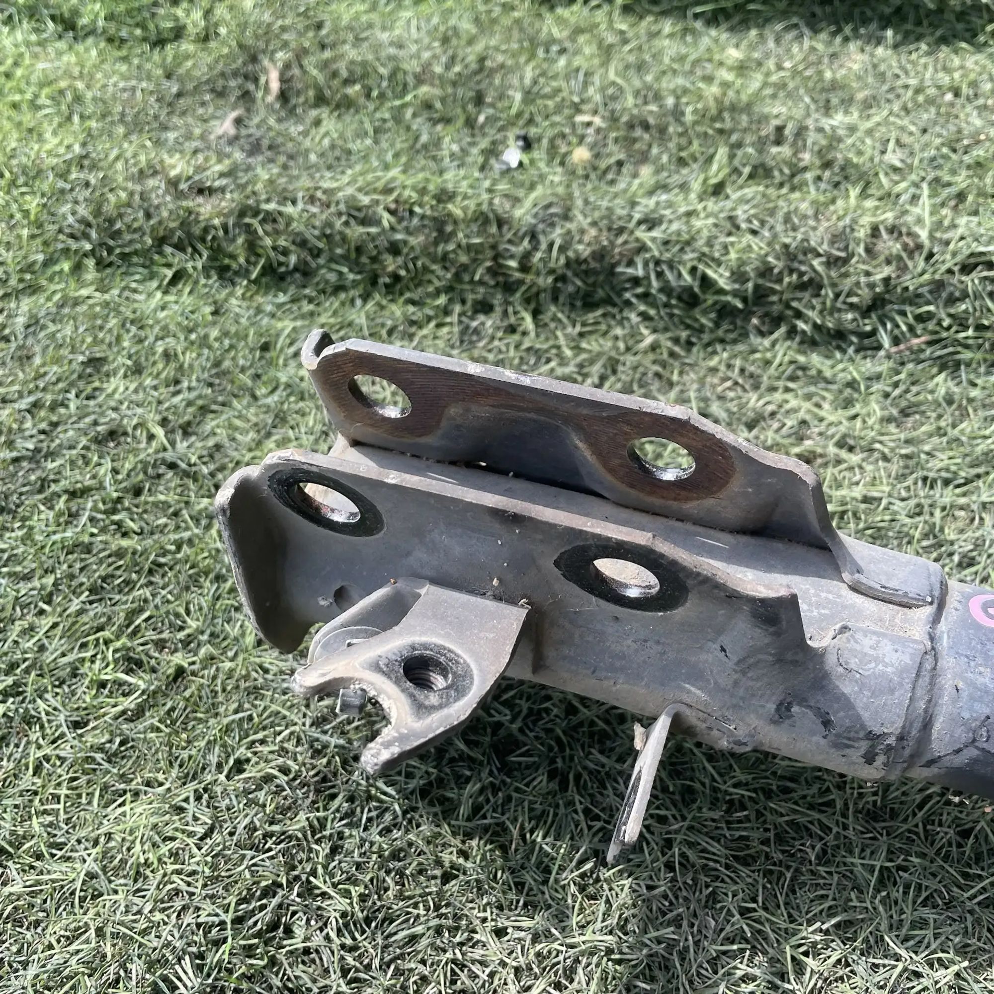 https://ycs.partsauto.market/partsauto-images/thmbs/userImages/772e461030aea93f4dbb6447c0f924d3/part/8896b34a-f7ed-4054-89dc-852d61b56e2d_1779111025607.jpg
