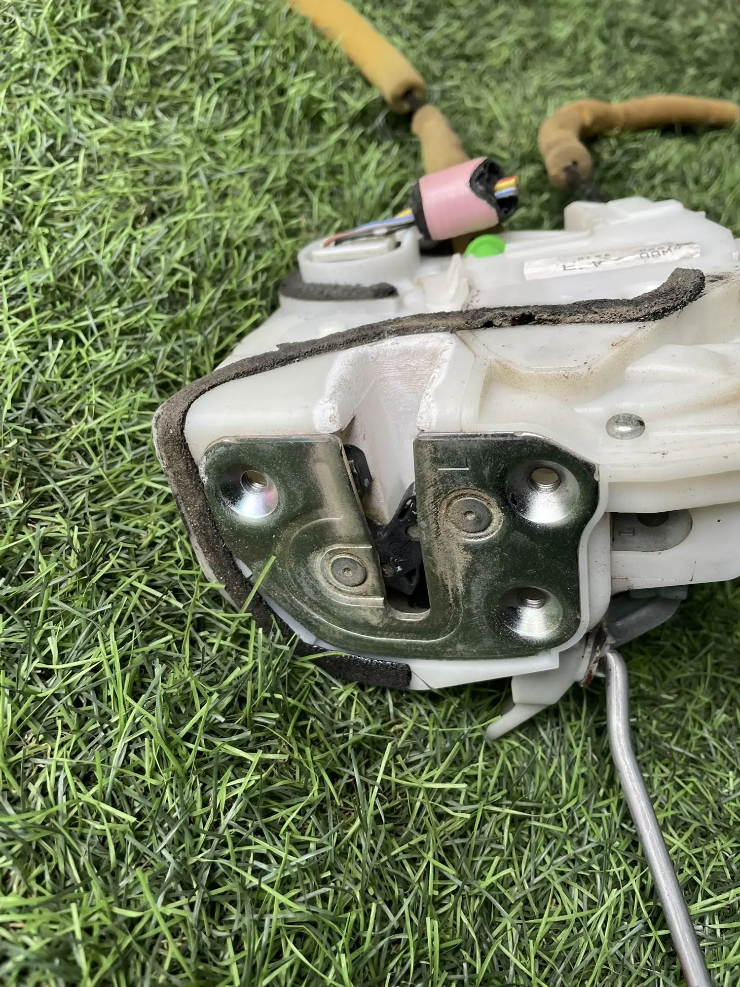 523 Замок двери левой задней MAZDA AXELA BL5FW, 3000 рублей, Невинномысск