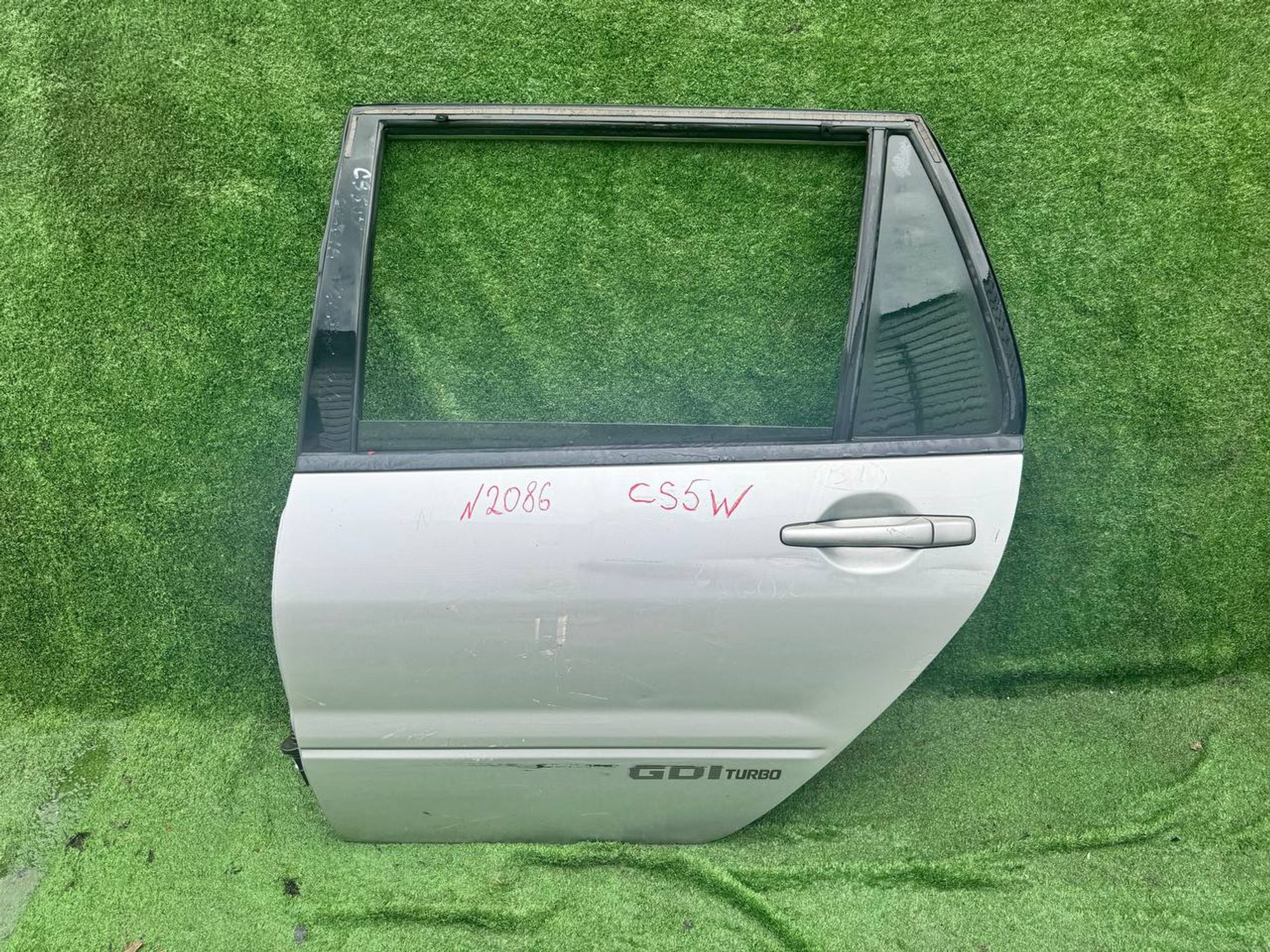 2086 дверь на MITSUBISHI LANCER CEDIA CS5W, 15000 рублей, Невинномысск
