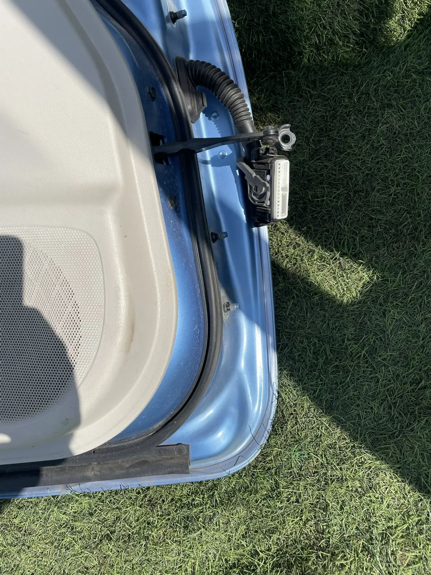 4047 Дверь передняя левая Nissan Leaf AZE0 24kw 2014, 20000 рублей, Невинномысск