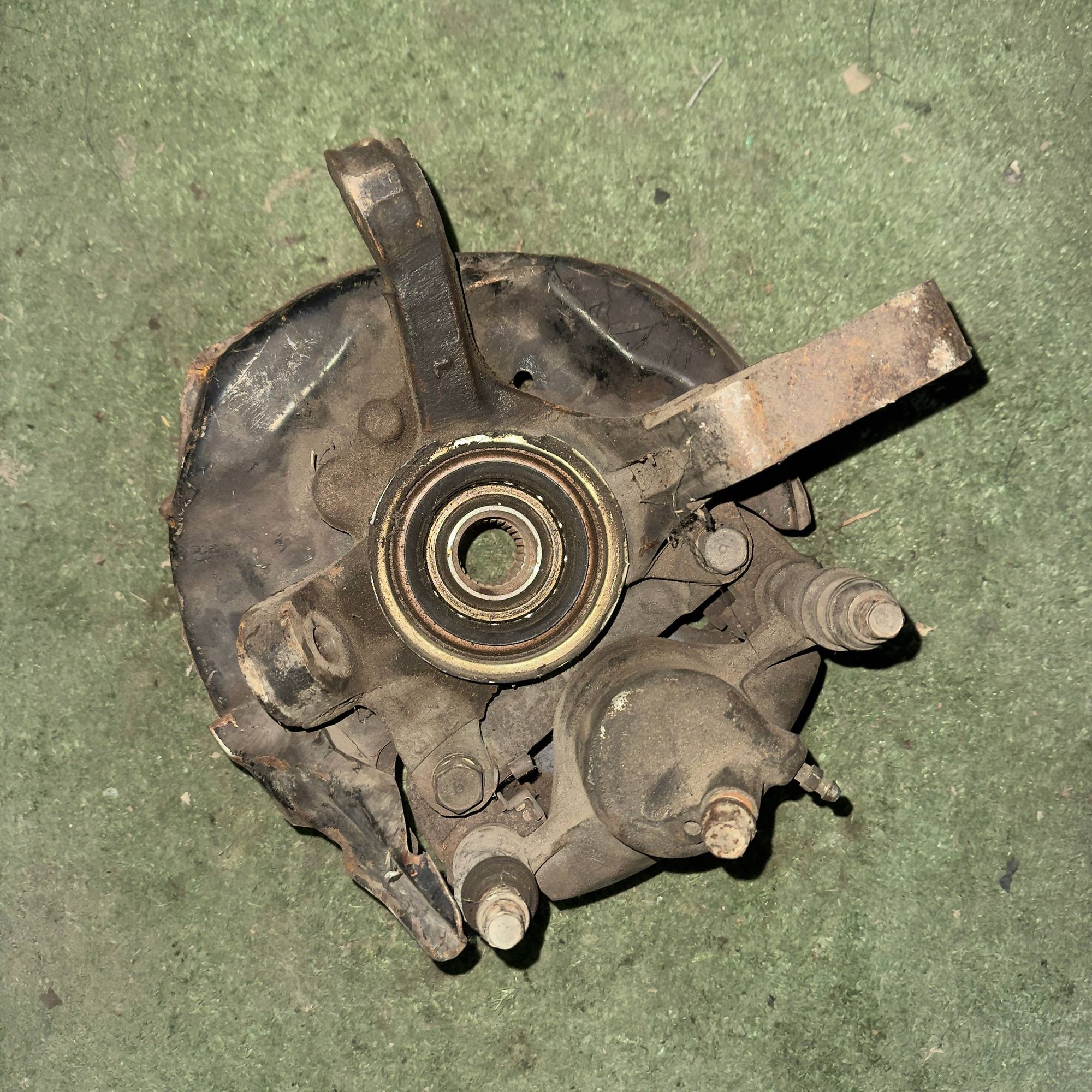 882 Ступица передняя левая TOYOTA CARINA AT171, 6500 рублей, Невинномысск