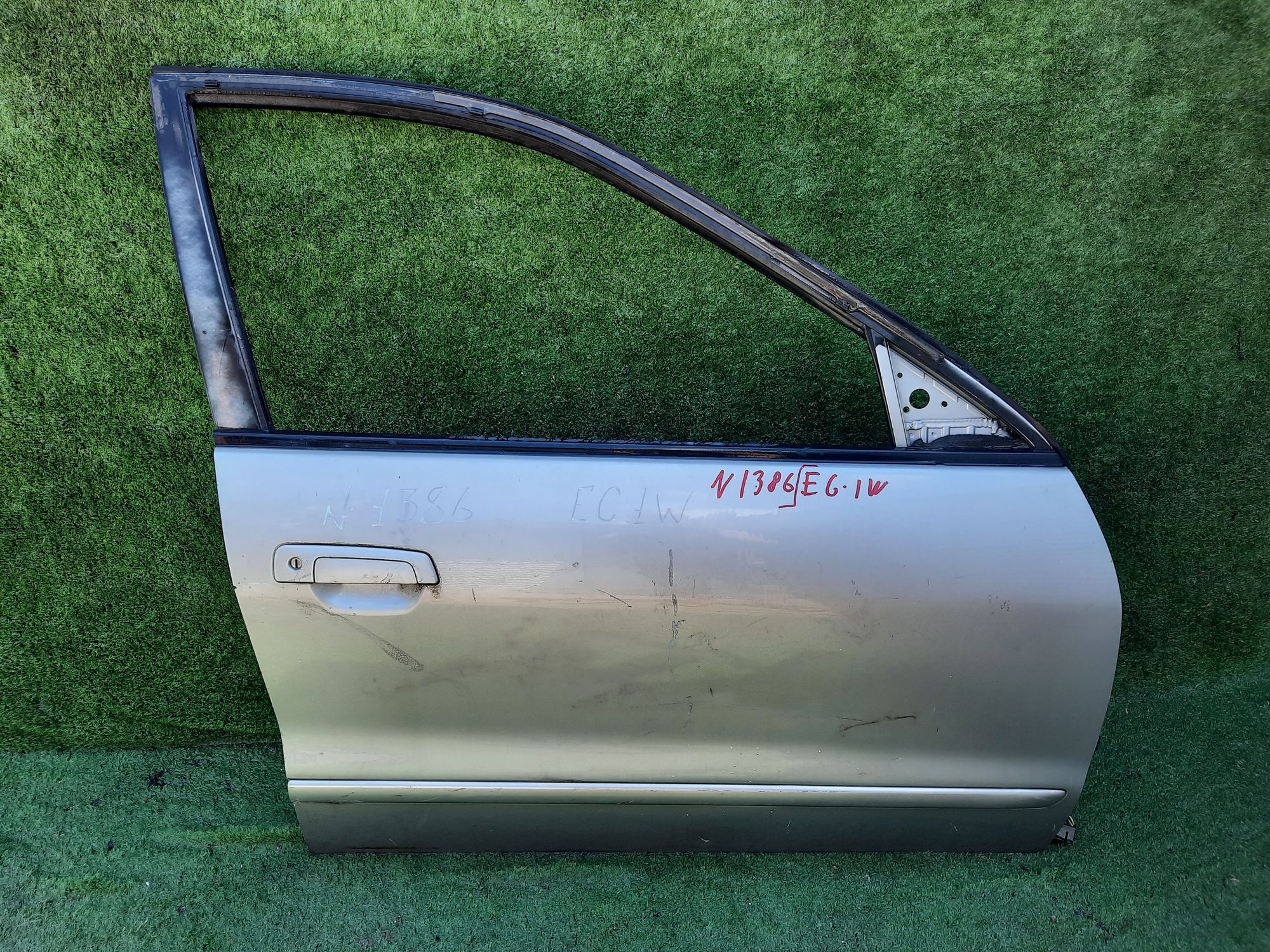 1386 дверь на MITSUBISHI GALANT EC1W, 9500 рублей, Невинномысск