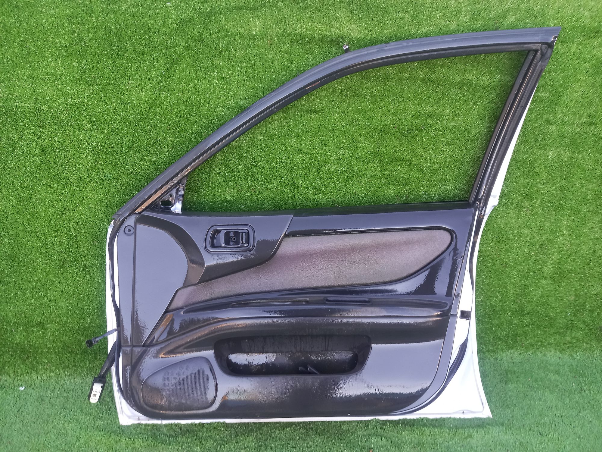 534 дверь F/R на NISSAN AVENIR W11, 9500 рублей, Невинномысск