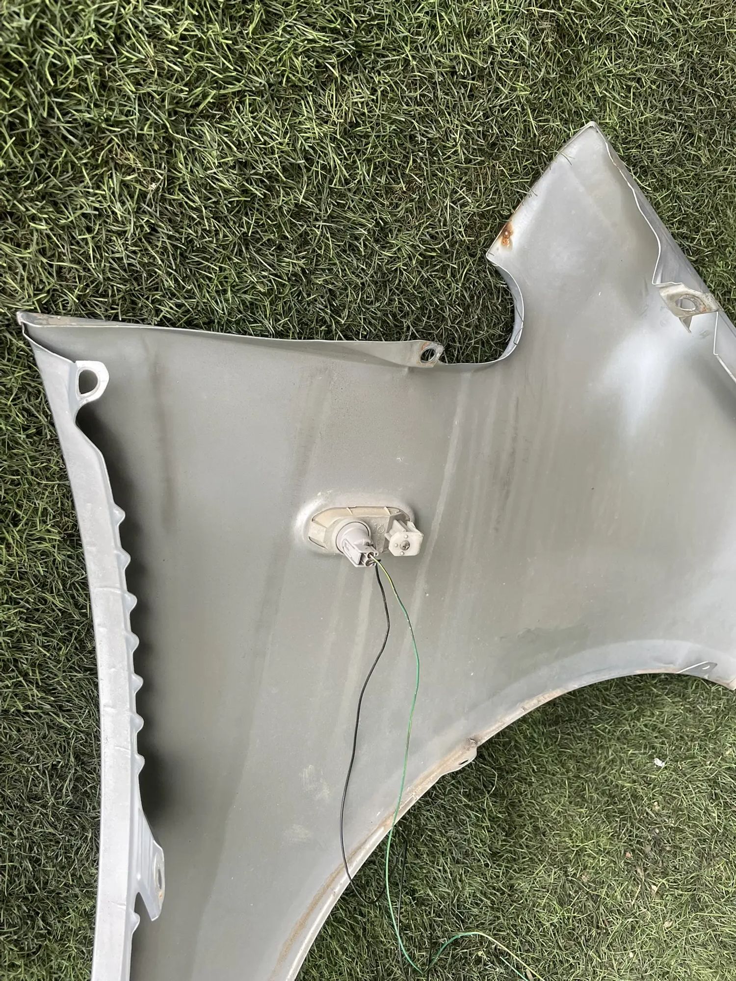 868 Крыло переднее левое Mitsubishi Colt Z25A 4G19 1.3 2002, 7000 рублей, Невинномысск