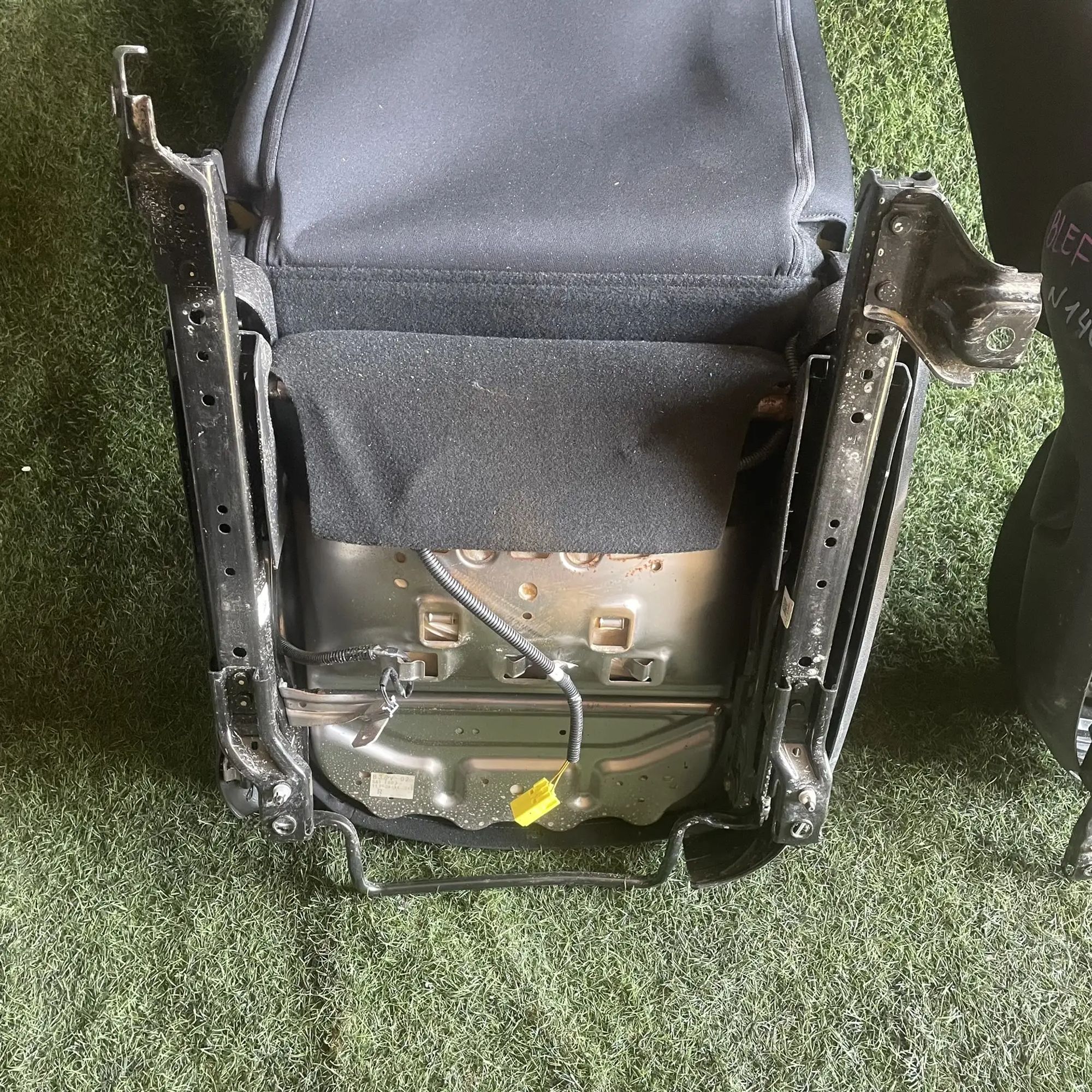 https://ycs.partsauto.market/partsauto-images/thmbs/userImages/772e461030aea93f4dbb6447c0f924d3/part/8c6d68ee-733a-4ec8-802b-98a65bb57110_1776757517434.jpg