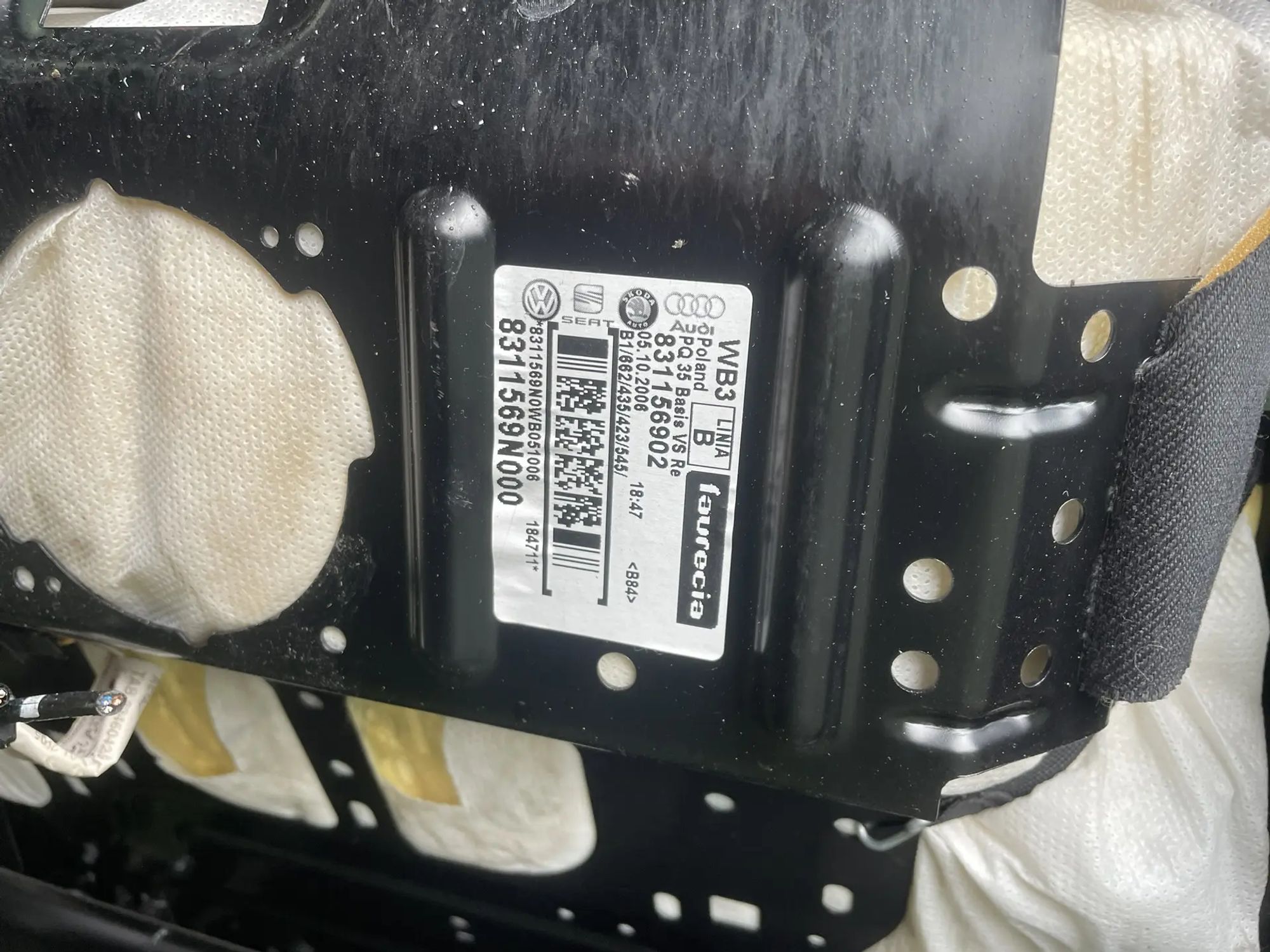 https://ycs.partsauto.market/partsauto-images/thmbs/userImages/772e461030aea93f4dbb6447c0f924d3/part/8cd606db-4929-4ecb-ad1d-e547cfd2b45e_1777968529283.jpg