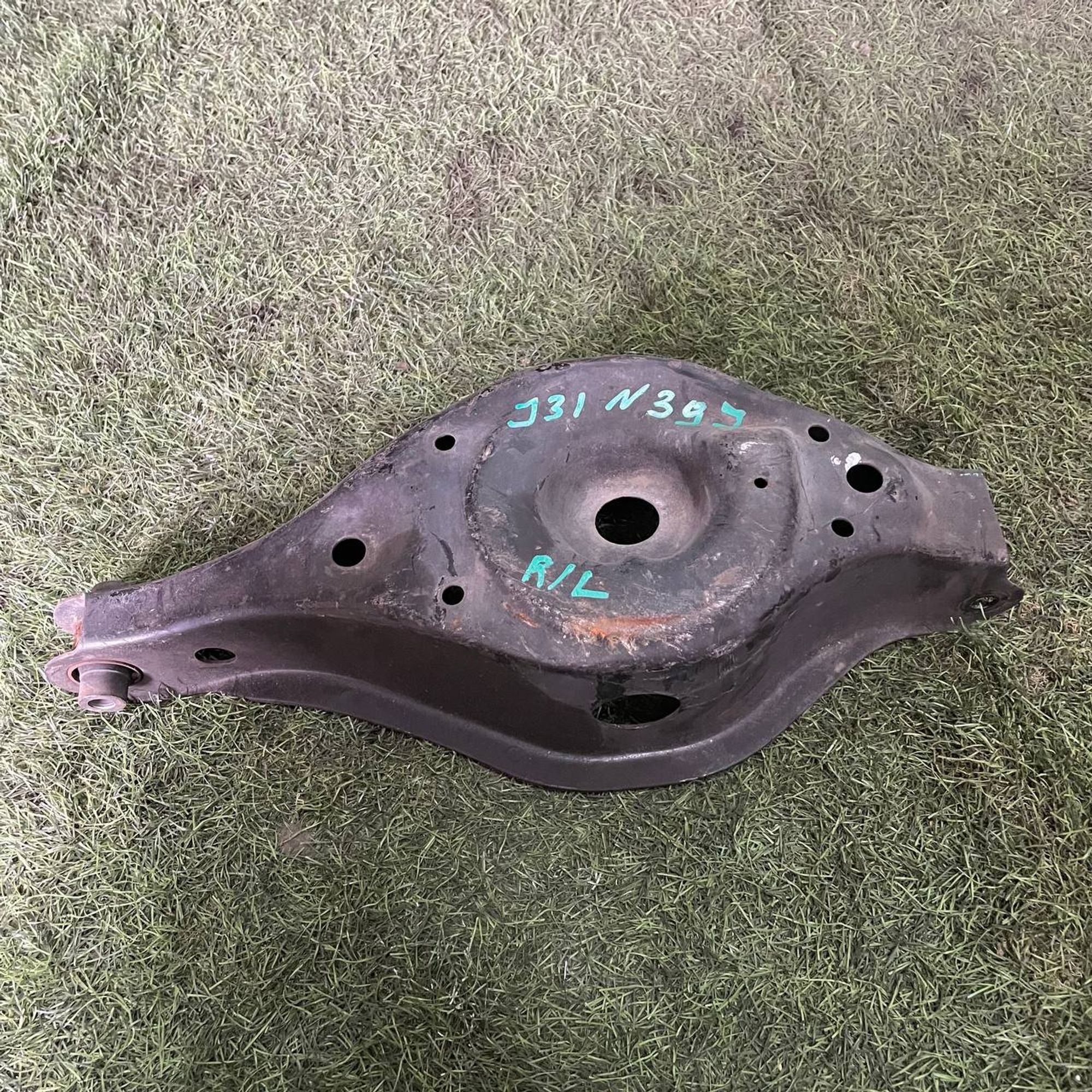 397 Рычаг задний поперечный нижний NISSAN TEANA J31 VQ23DE, 3500 рублей, Невинномысск