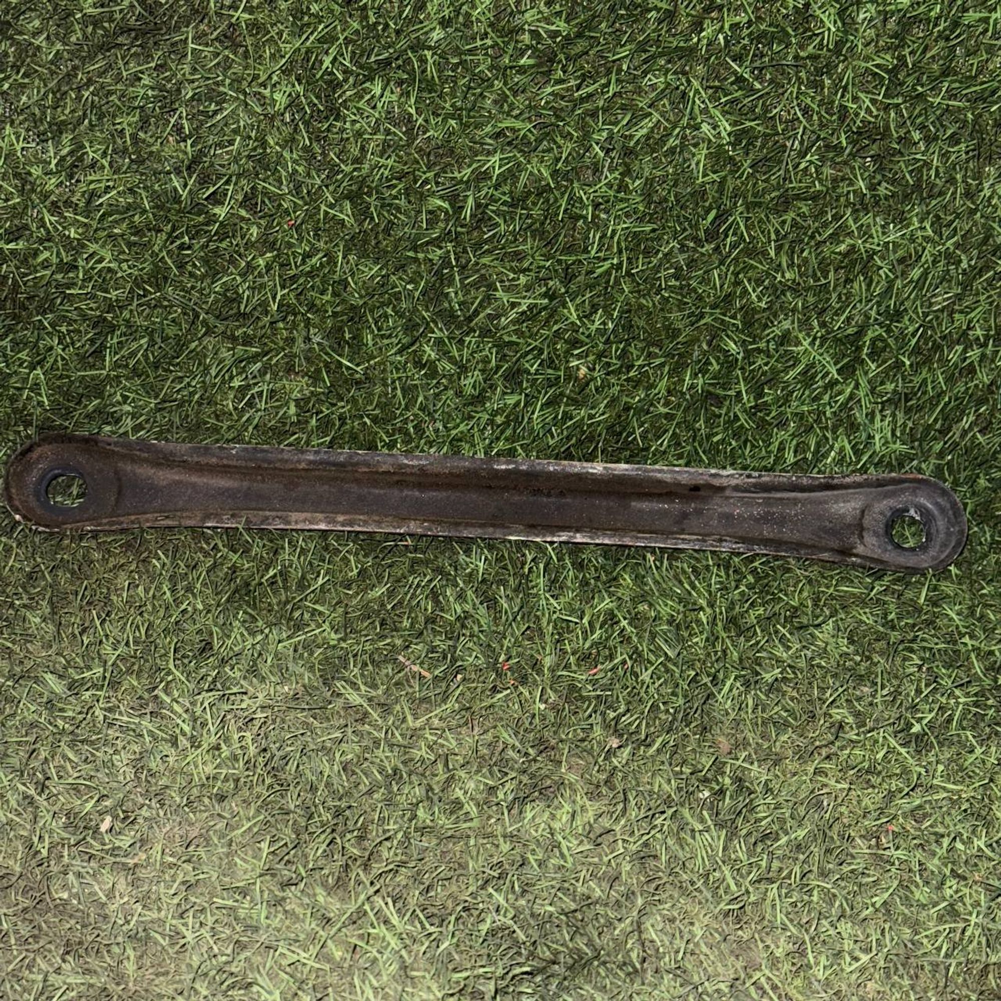 1098 Рычаг подвески задней Toyota Verossa JZX110, 2000 рублей, Невинномысск