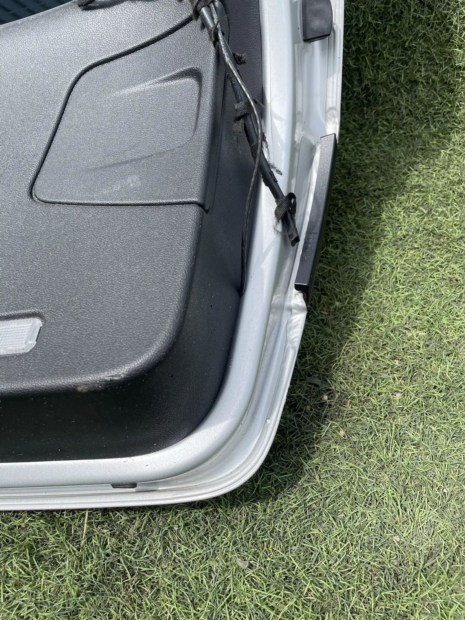 https://ycs.partsauto.market/partsauto-images/thmbs/userImages/772e461030aea93f4dbb6447c0f924d3/part/8d73f04e-6d12-4773-8966-b7ef924b5f2b_1778748384466.jpg