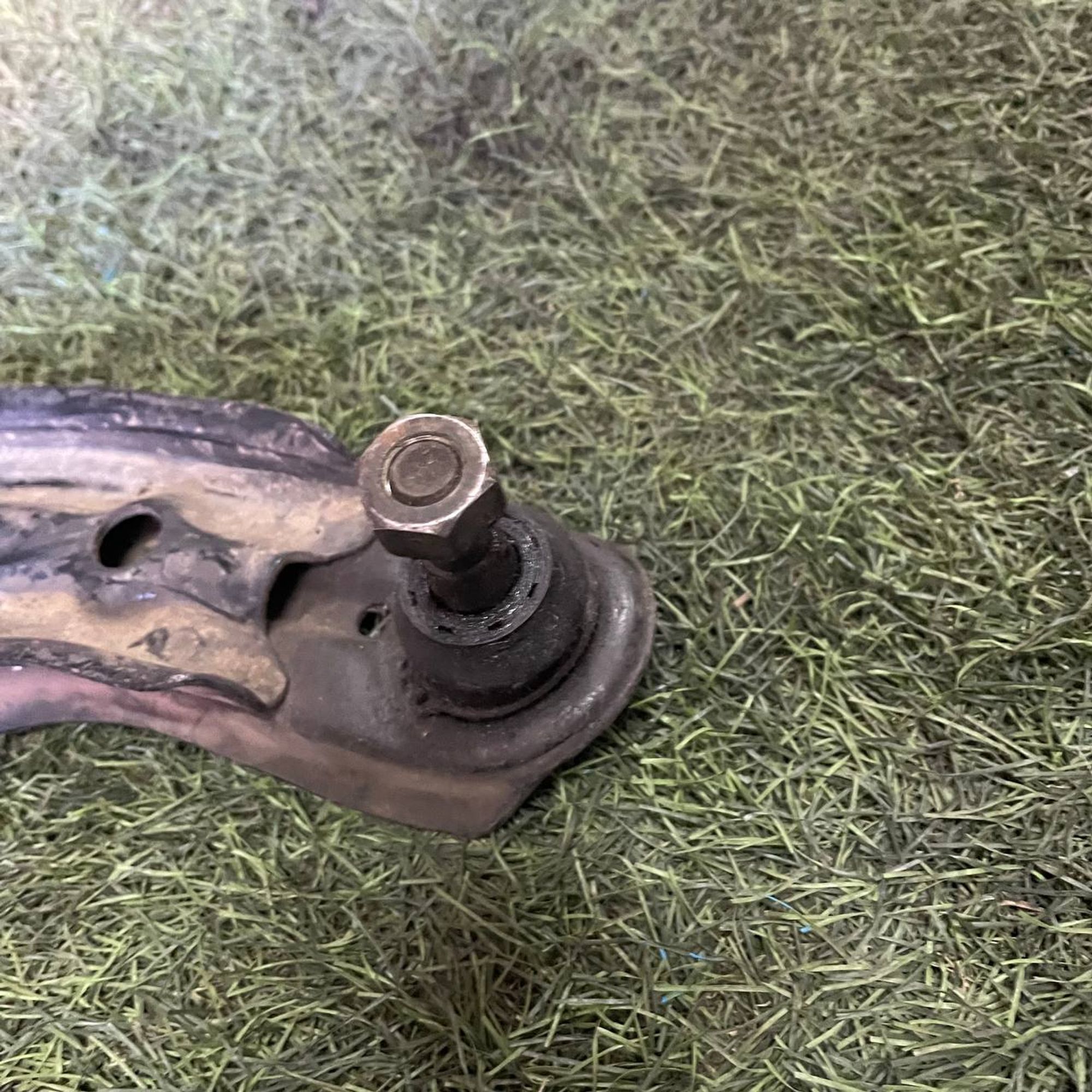 310 Рычаг передний правый нижний NISSAN MARCH K11, 1 рублей, Невинномысск