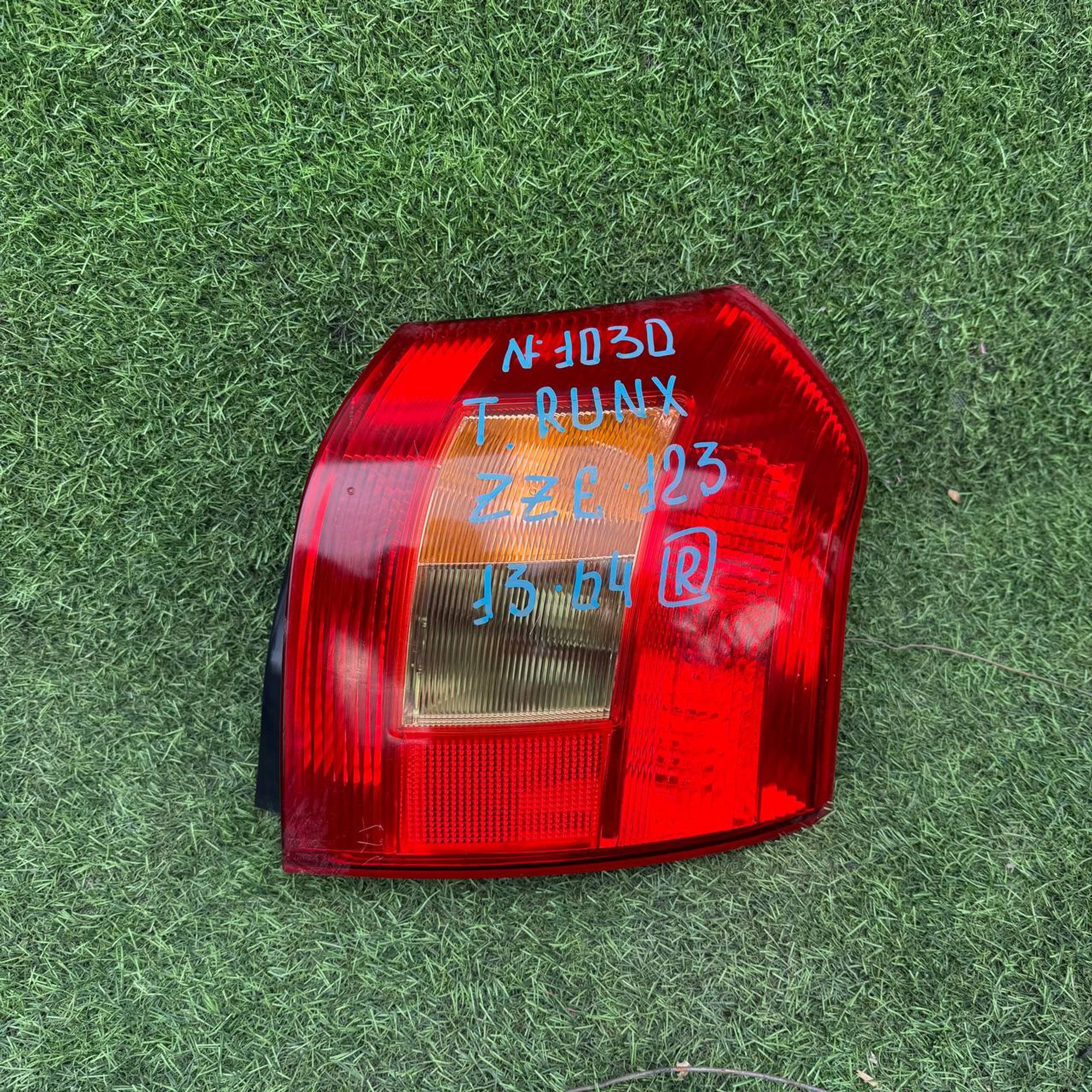 1030 Фонарь задний правый TOYOTA RUNX ZZE123, 4500 рублей, Невинномысск