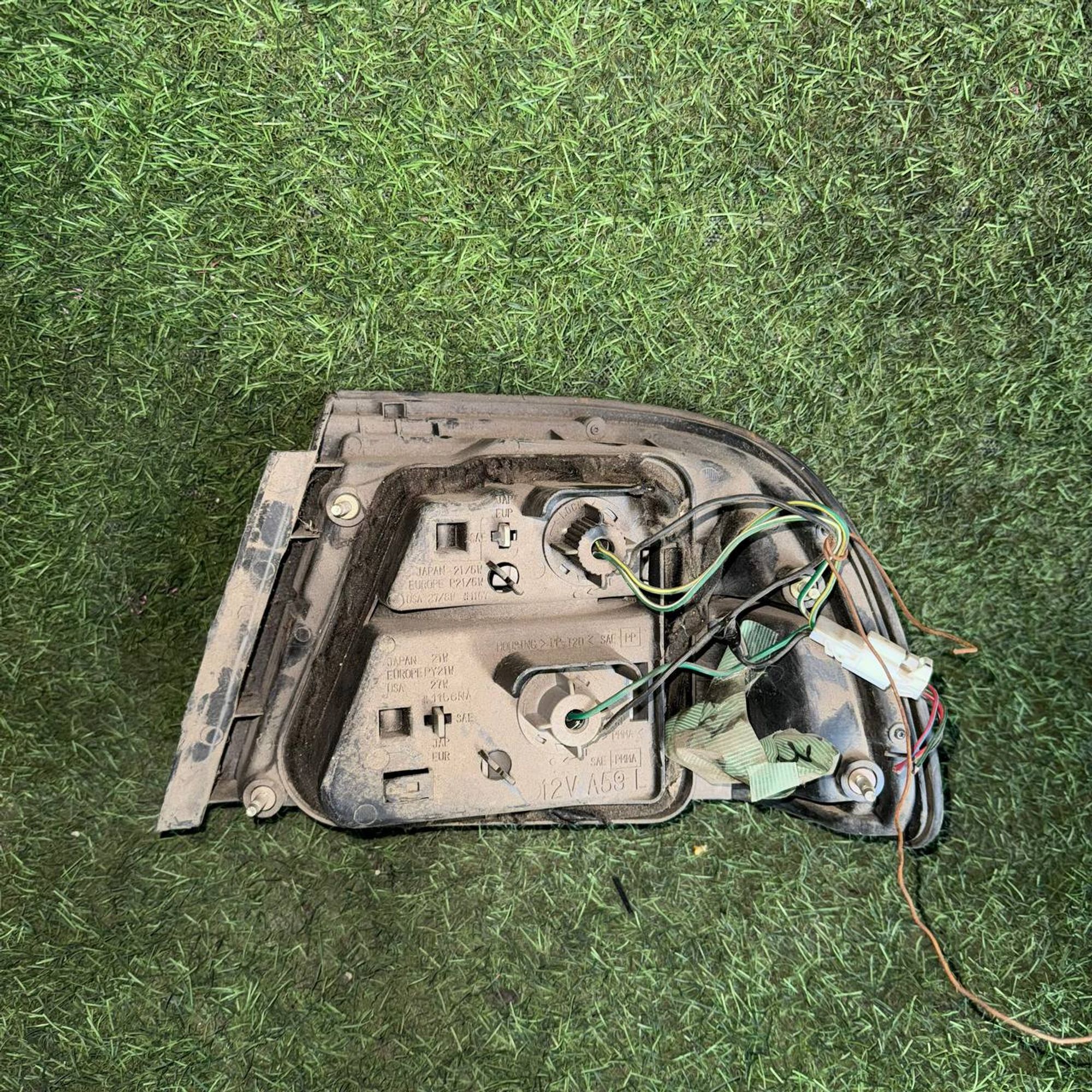 1012 Фонарь задний левый NISSAN CEFIRO A32, 3500 рублей, Невинномысск