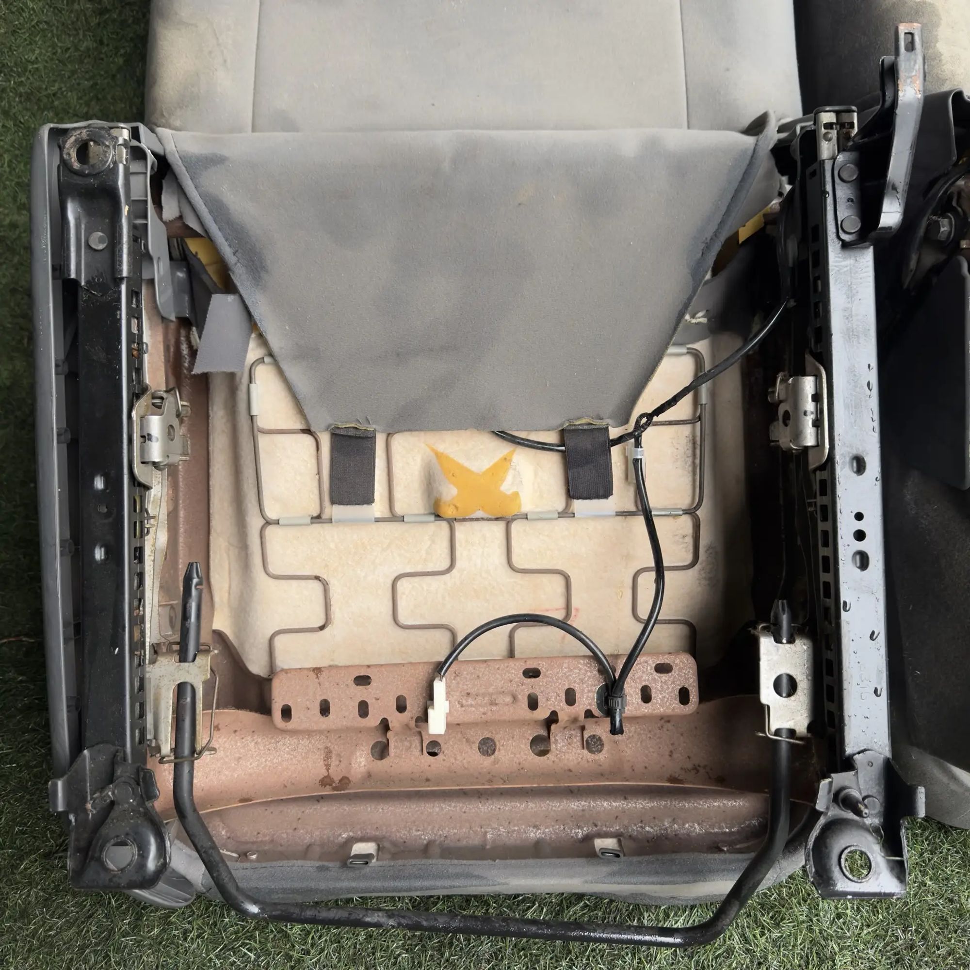 https://ycs.partsauto.market/partsauto-images/thmbs/userImages/772e461030aea93f4dbb6447c0f924d3/part/8e3aaa01-3047-4a0b-9d7d-f96278a855d6_1777965585948.jpg