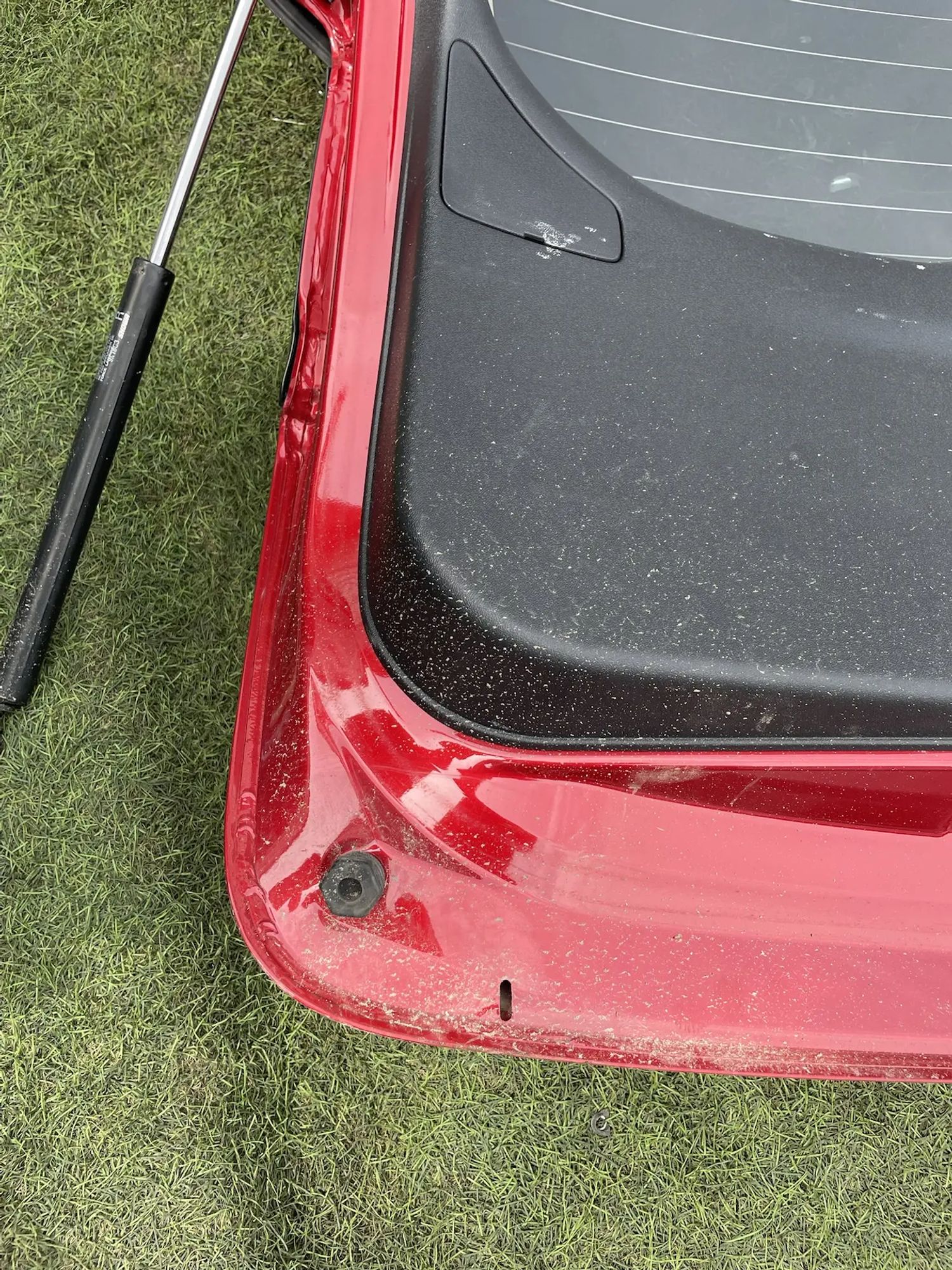 https://ycs.partsauto.market/partsauto-images/thmbs/userImages/772e461030aea93f4dbb6447c0f924d3/part/8e68e3cb-78df-4f47-aba7-f0ef1bf0d5aa_1778748483622.jpg