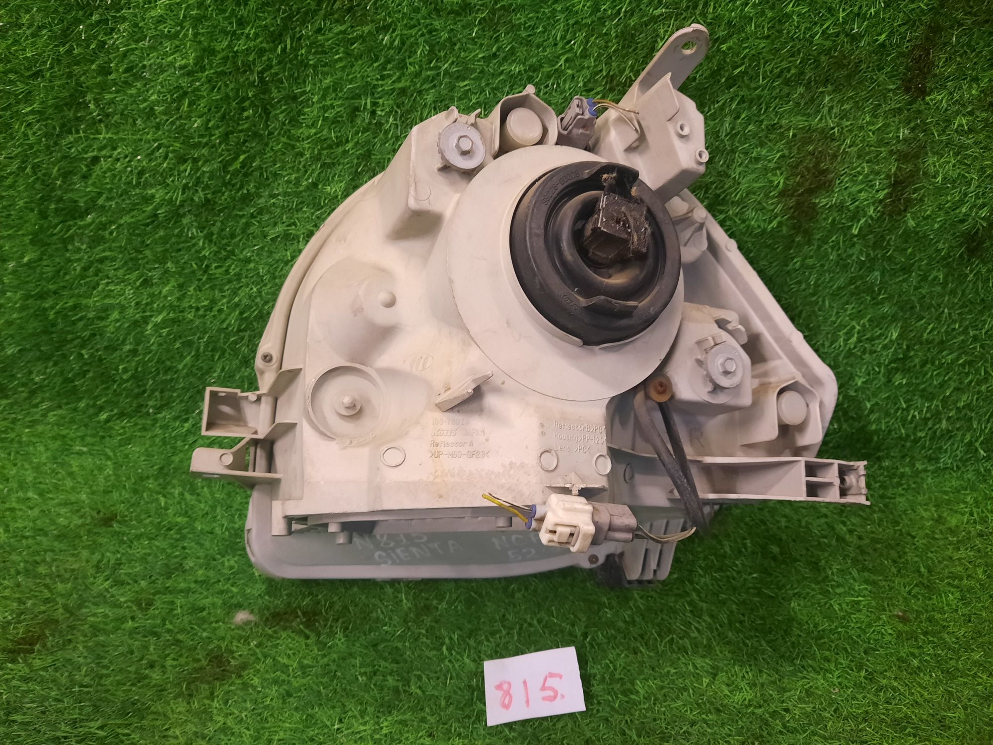 815 Фара правая Toyota Sienta NCP81, 4000 рублей, Невинномысск