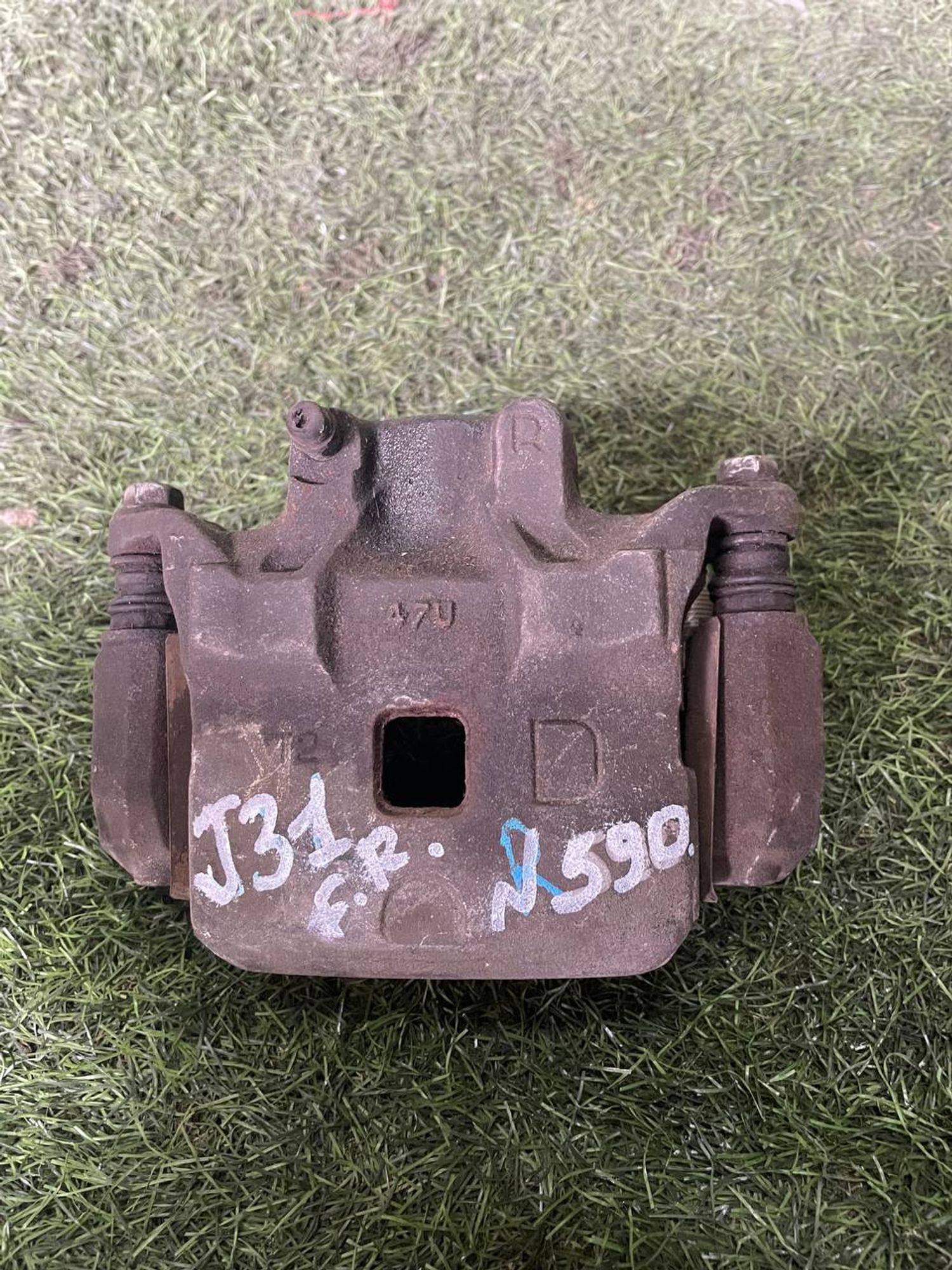 590 Суппорт тормозной передний правый NISSAN TEANA J31, 3000 рублей, Невинномысск