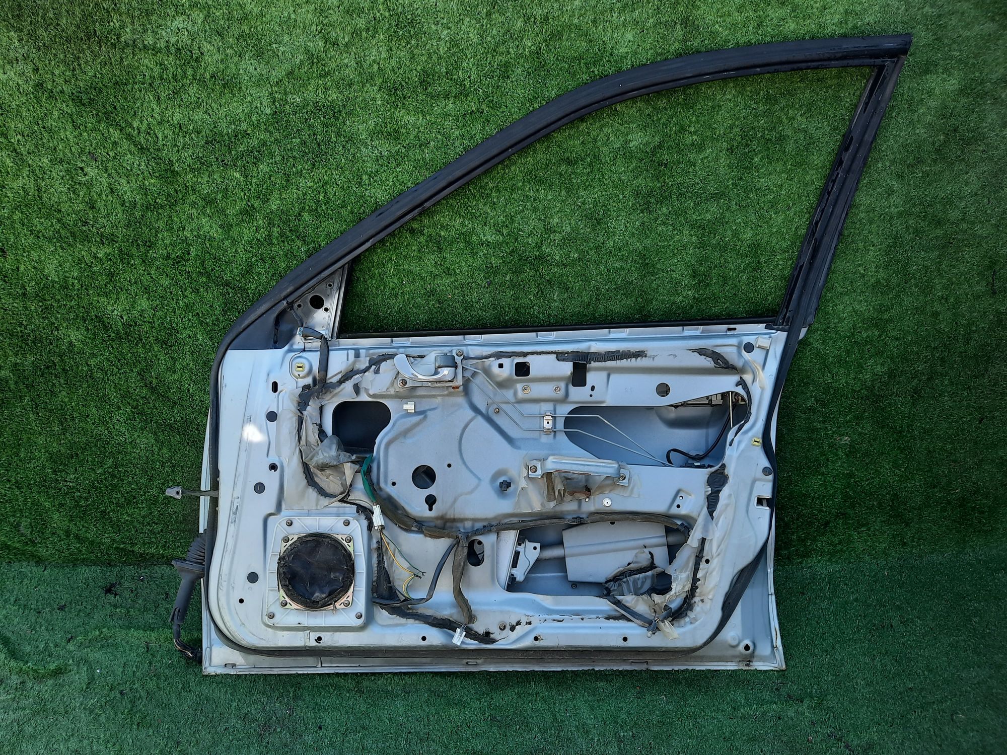 1386 дверь на MITSUBISHI GALANT EC1W, 9500 рублей, Невинномысск