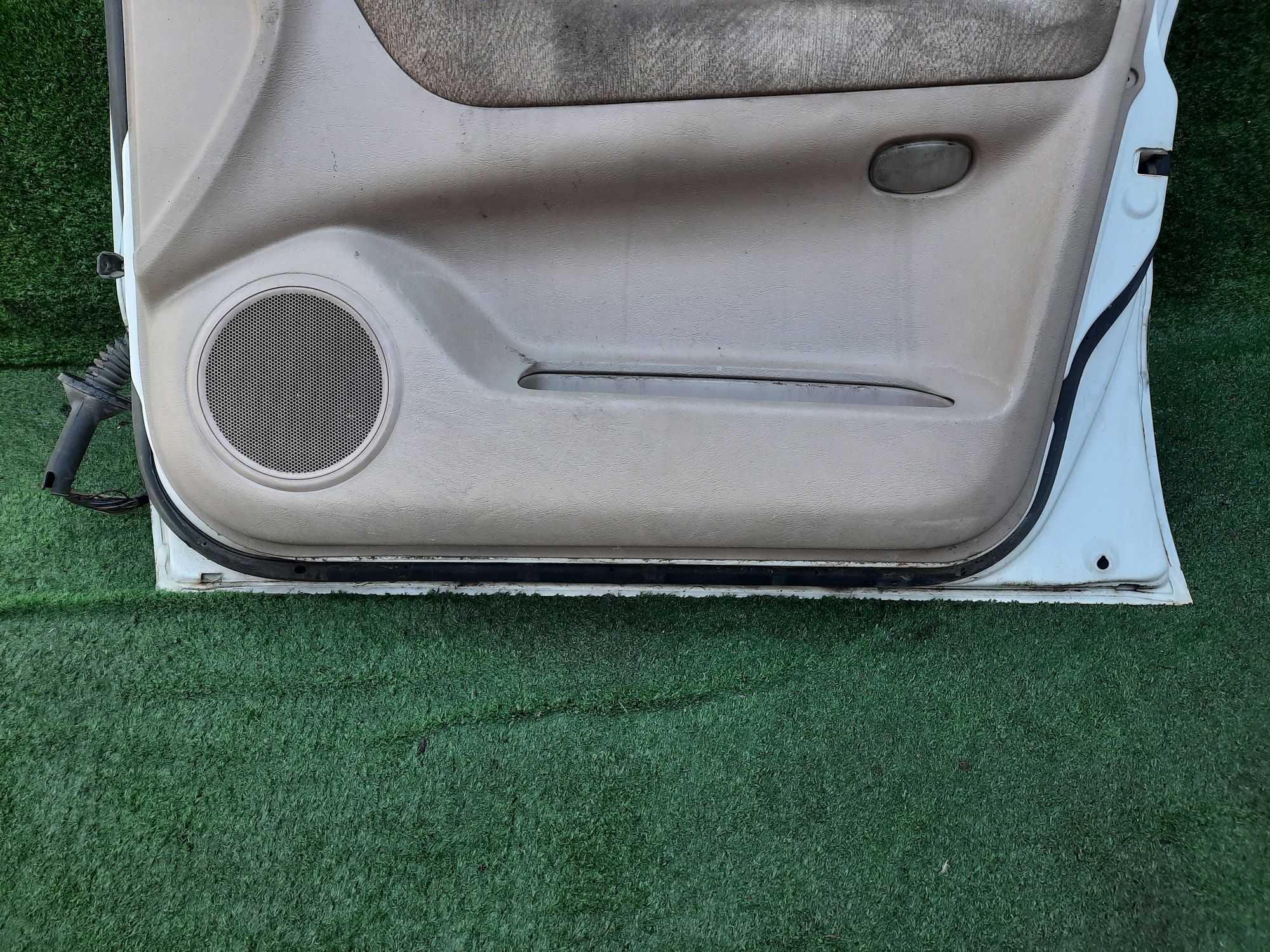 125 дверь на MITSUBISHI CHARIOT N84W, 7500 рублей, Невинномысск