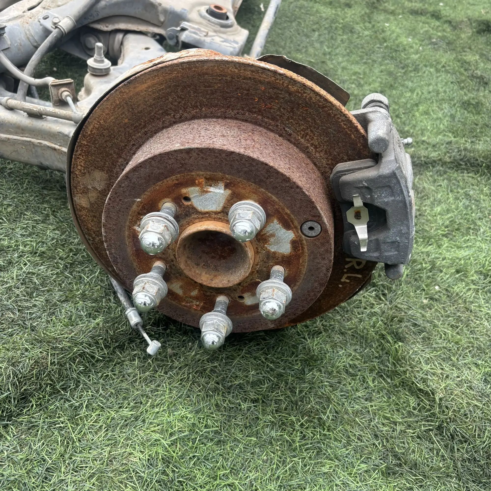 https://ycs.partsauto.market/partsauto-images/thmbs/userImages/772e461030aea93f4dbb6447c0f924d3/part/8f749a61-08ed-4082-8cb0-b4dbbd30ae4b_1777018374475.jpg