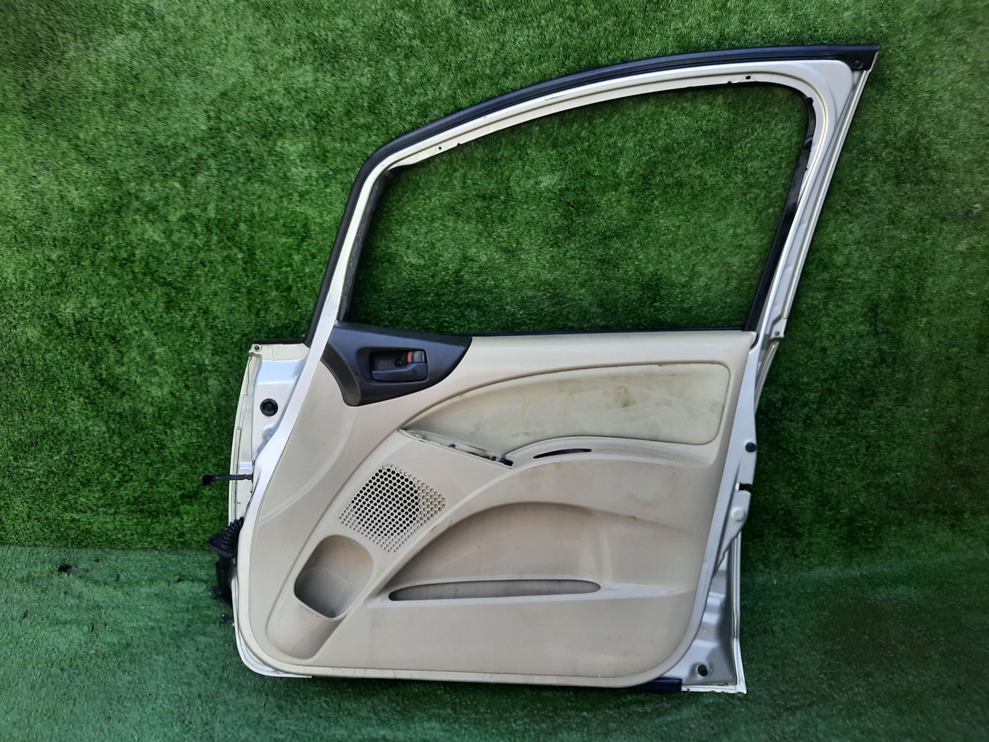 1823 дверь на MITSUBISHI COLT Z25A, 10500 рублей, Невинномысск