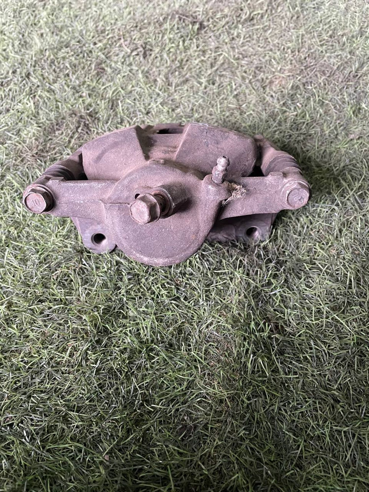 228 Суппорт тормозной передний правый TOYOTA CALDINA ST215, 3000 рублей, Невинномысск