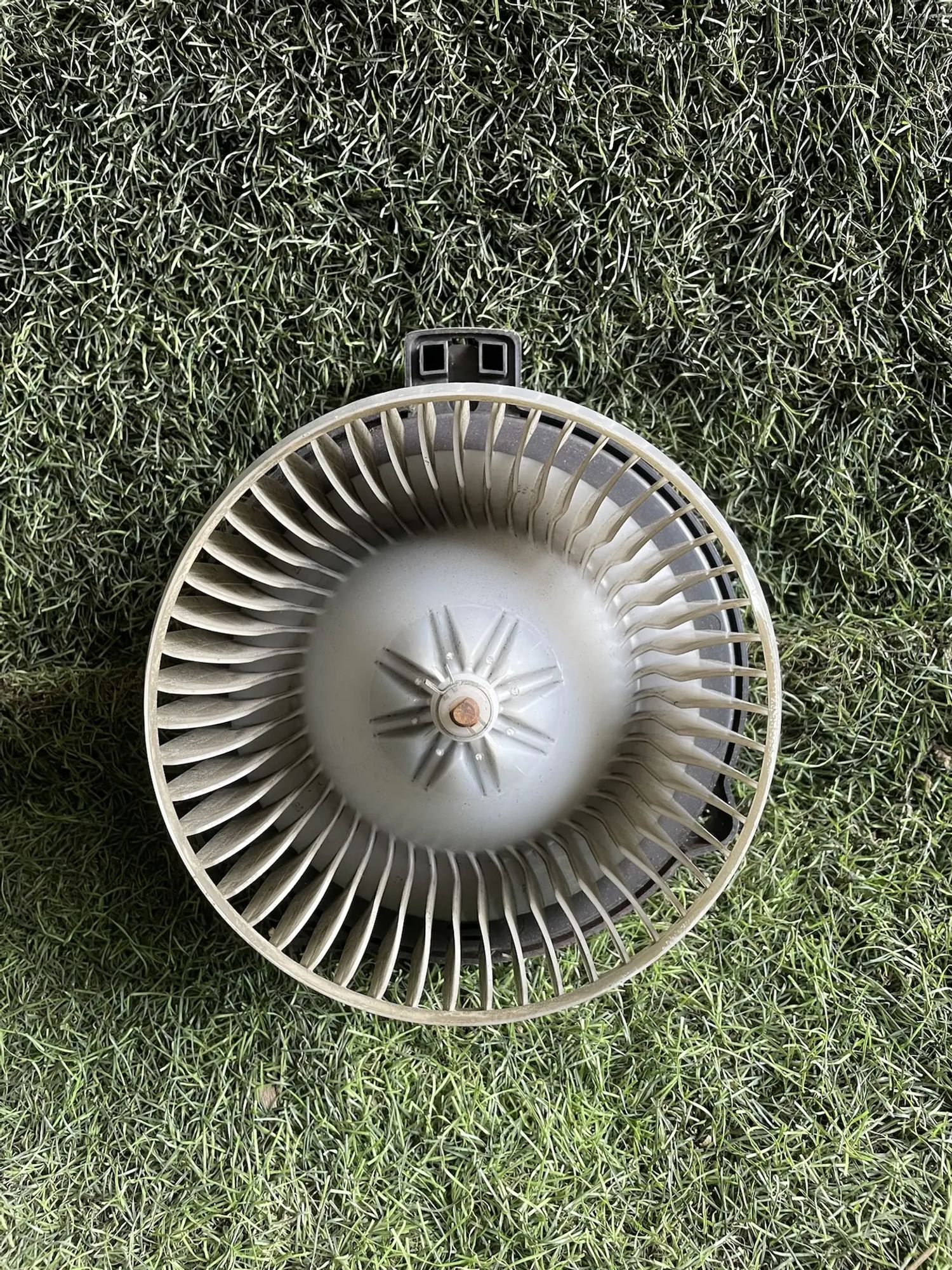 https://ycs.partsauto.market/partsauto-images/thmbs/userImages/772e461030aea93f4dbb6447c0f924d3/part/90f13e55-9463-4087-8e9f-45364bebc214_1778666130567.jpg